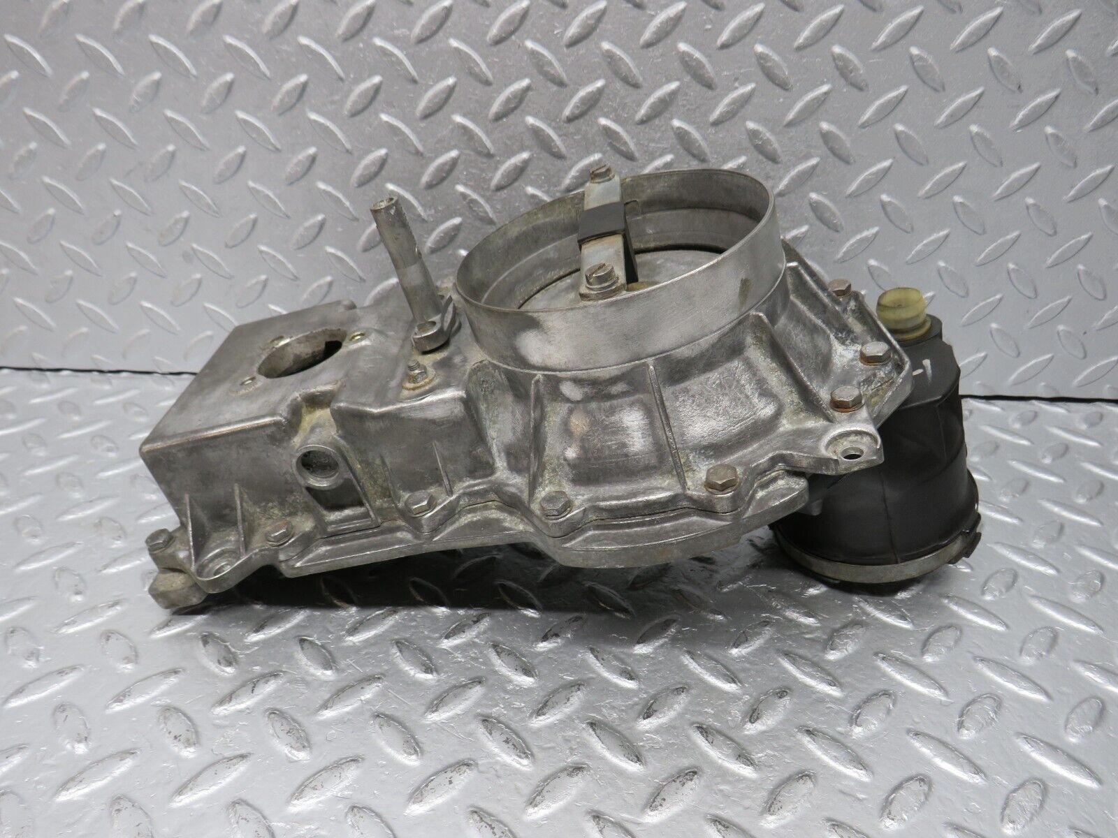 39274 Mercedes-Benz R107 500SL Air Flow Mass Meter Sensor Bosch 1161400618 0438120170