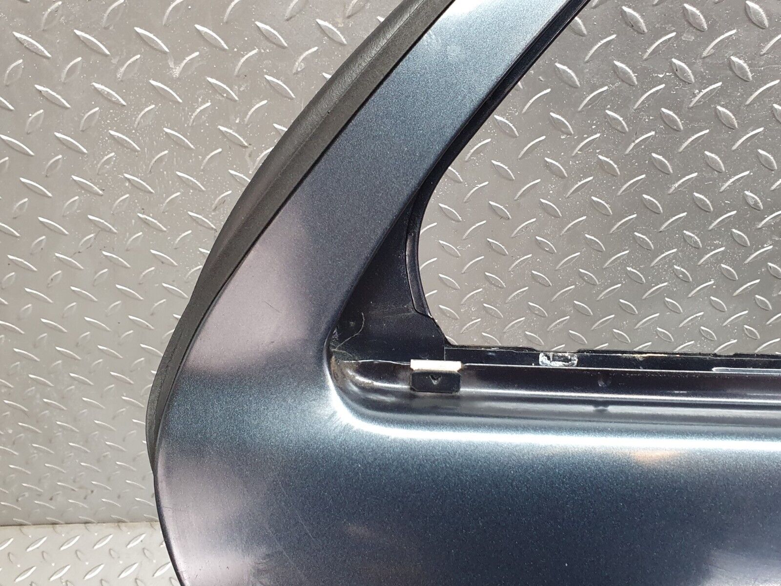 41834 Mercedes-Benz W202 C200 Rear Right Door