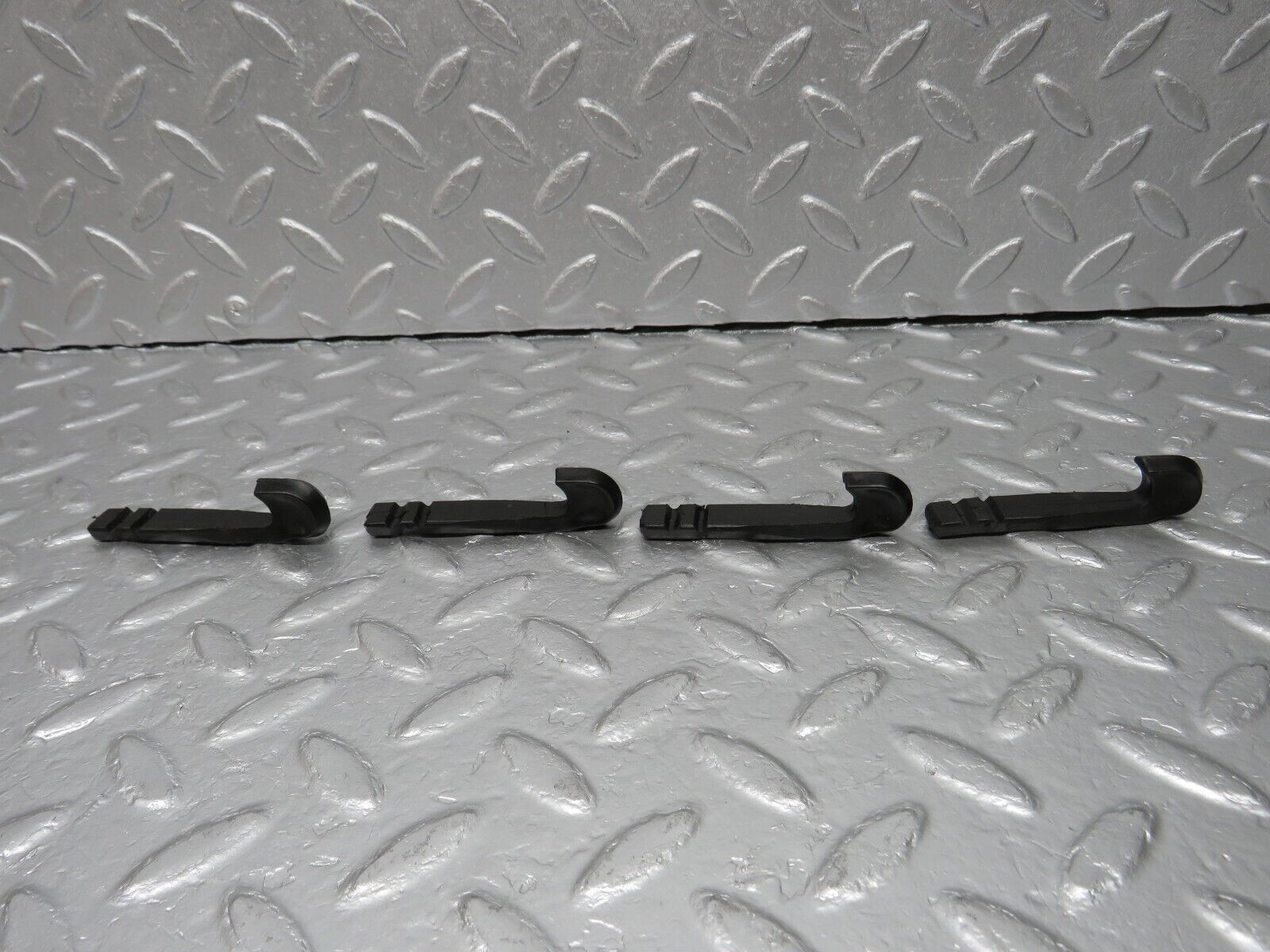 40328 Mercedes-Benz W110 230 Heater Control Knob Set