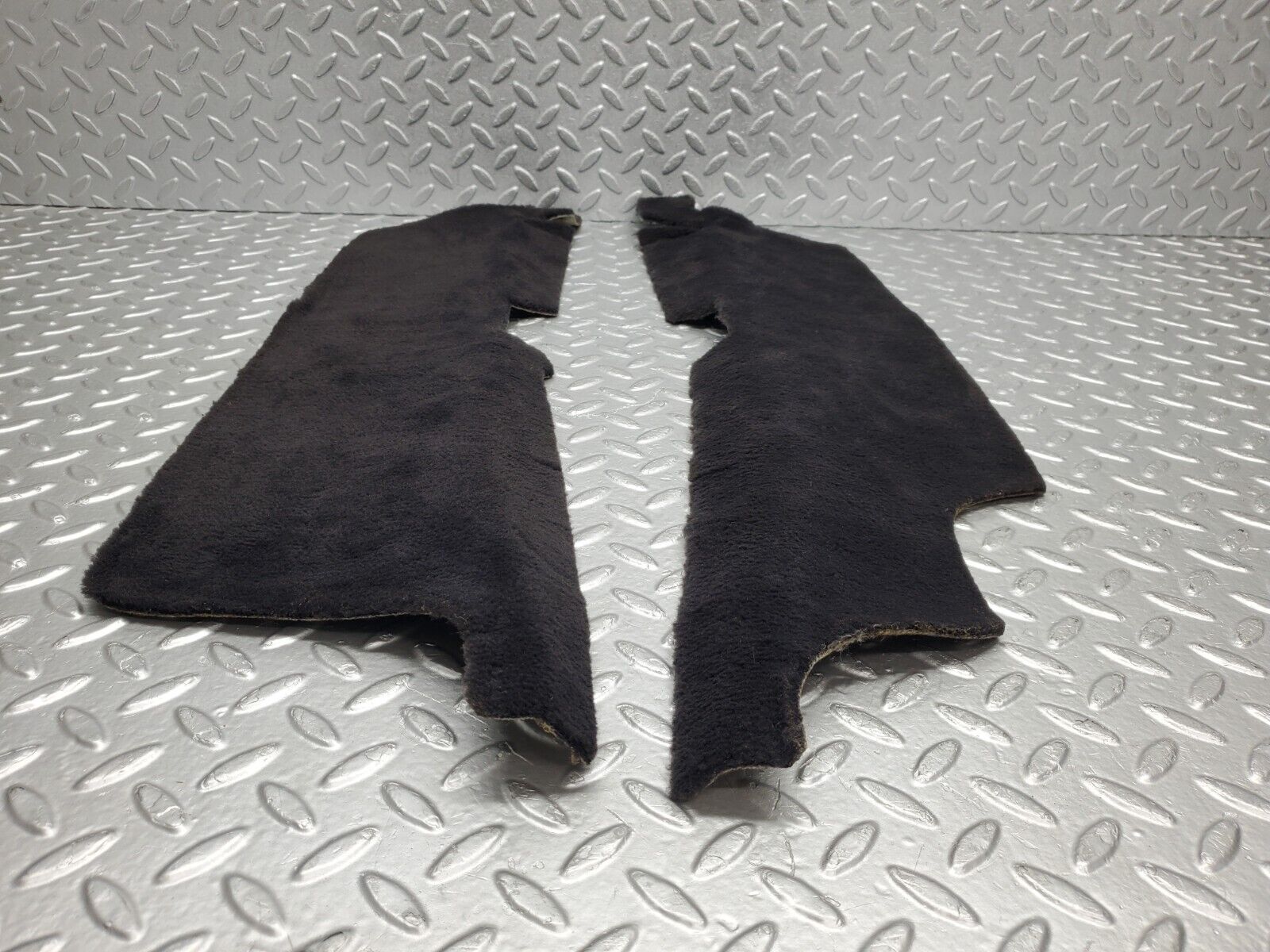 46419 Mercedes-Benz C123 280CE Coupe Rear Floor Cross Member Mat Carpet Black