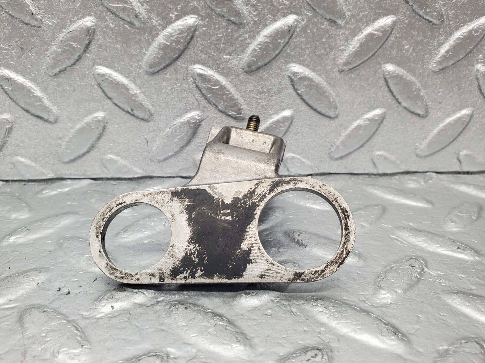 46600 Mercedes-Benz C123 280CE Coupe Crankshaft Sensor Holder Bracket 1101530440