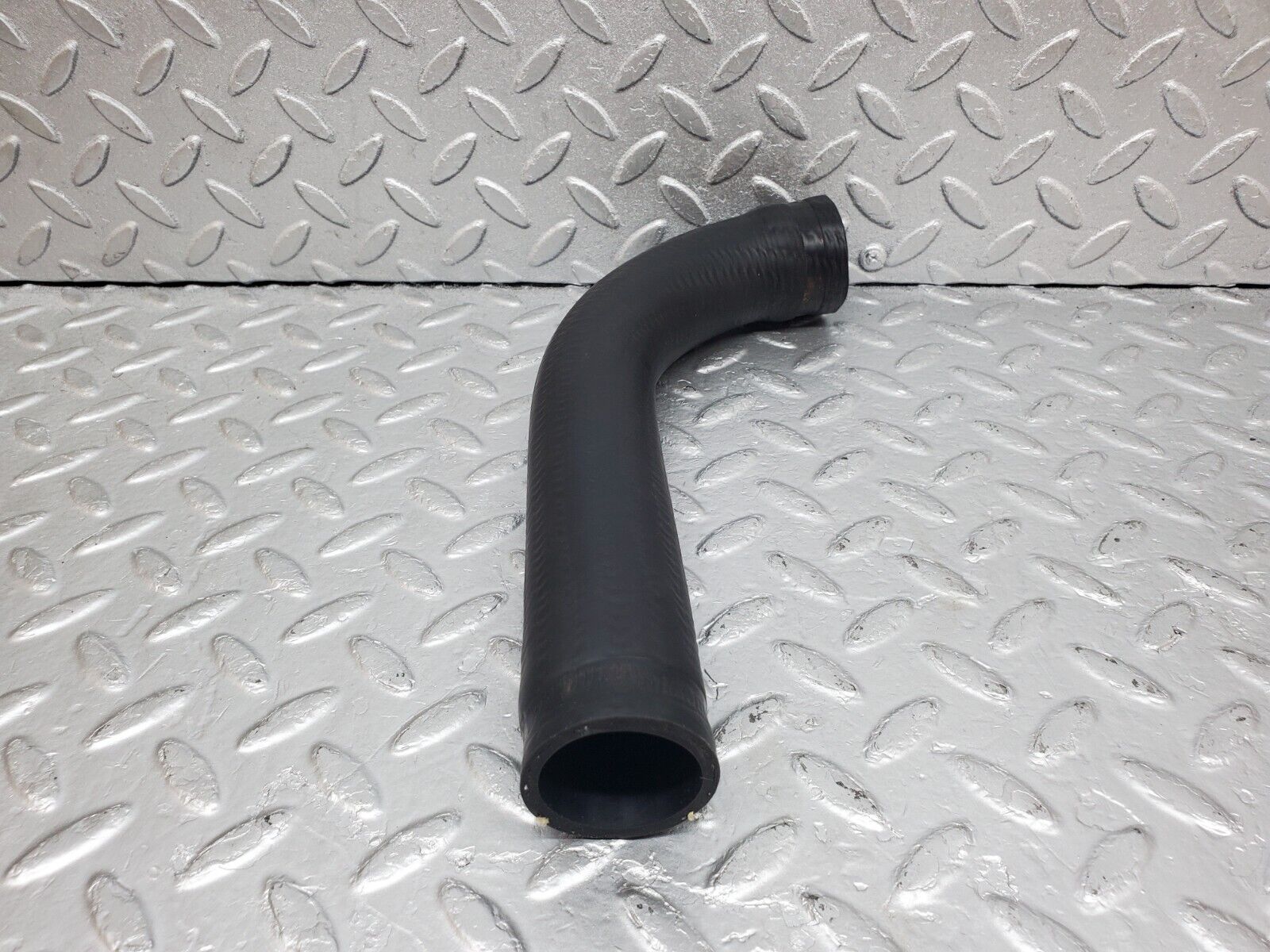 44749 Mercedes-Benz W124 220E Radiator Hose Pipe 1245015582