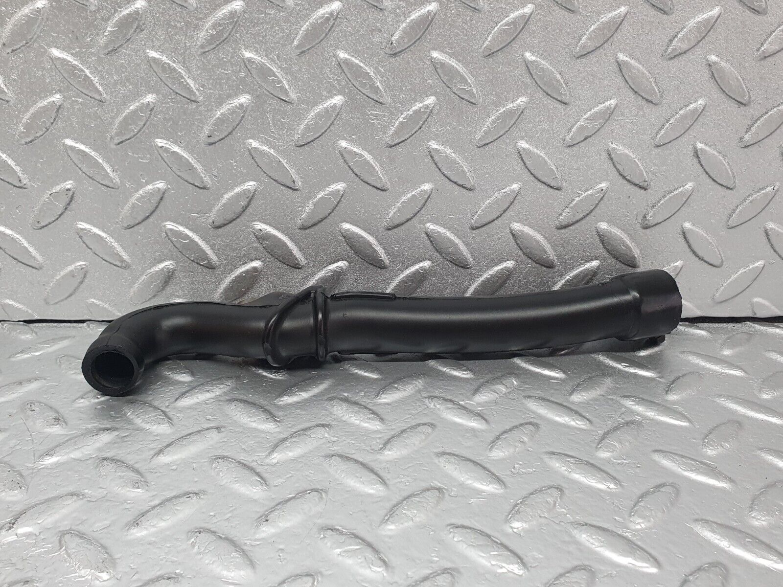 43667 Mercedes-Benz C126 380SEC Coupe Air Intake Hose Pipe 1160942082