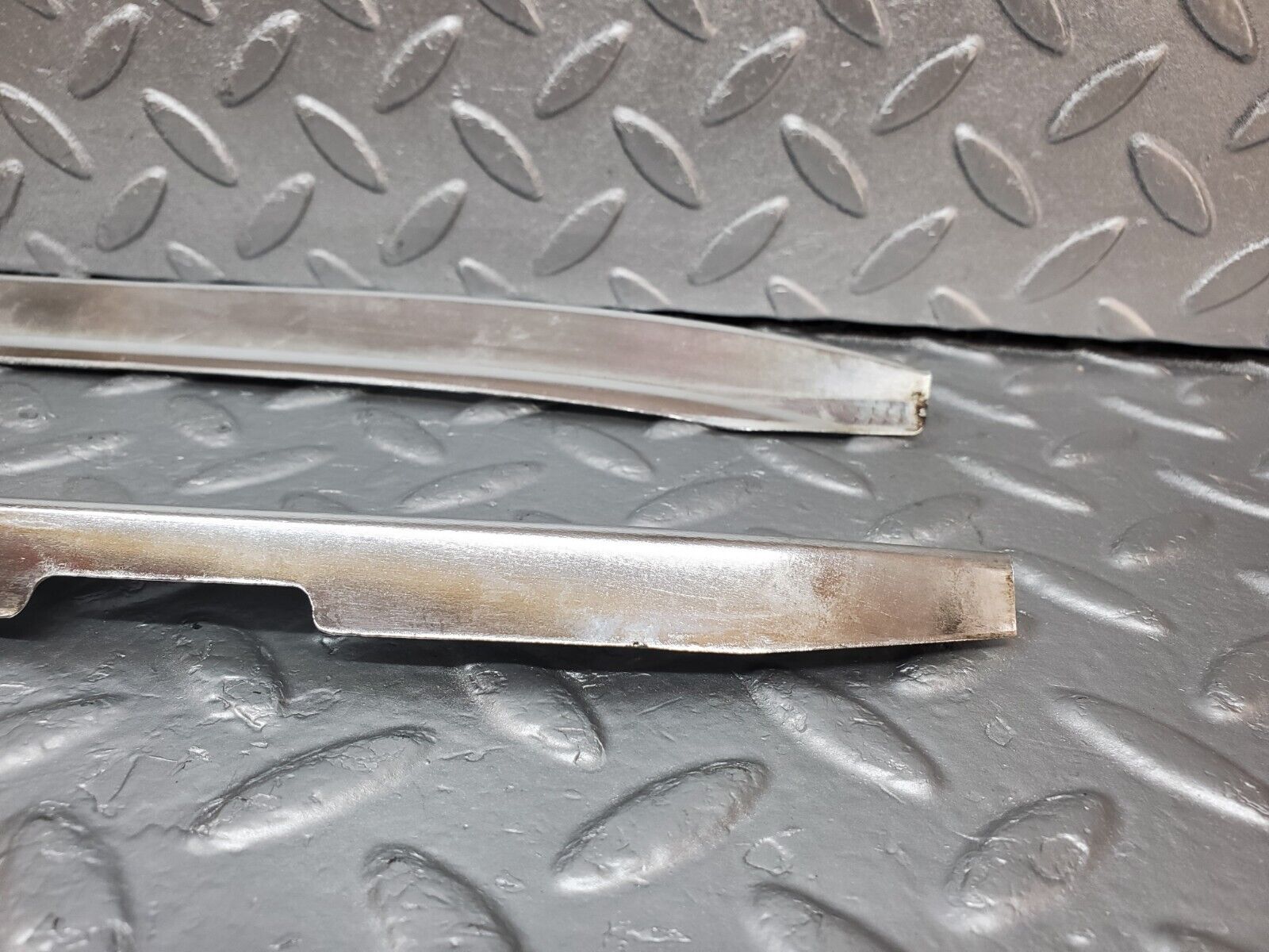 45812 Mercedes-Benz W126 420SE A Pillar Chrome Moulding Trim Pair