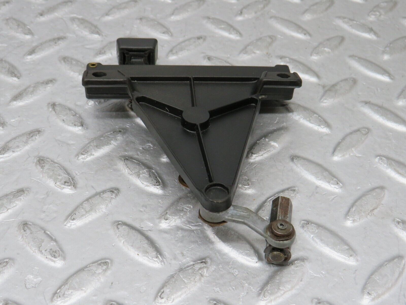 35541 Mercedes-Benz R107 280SL Air Vent Control Lever Centre