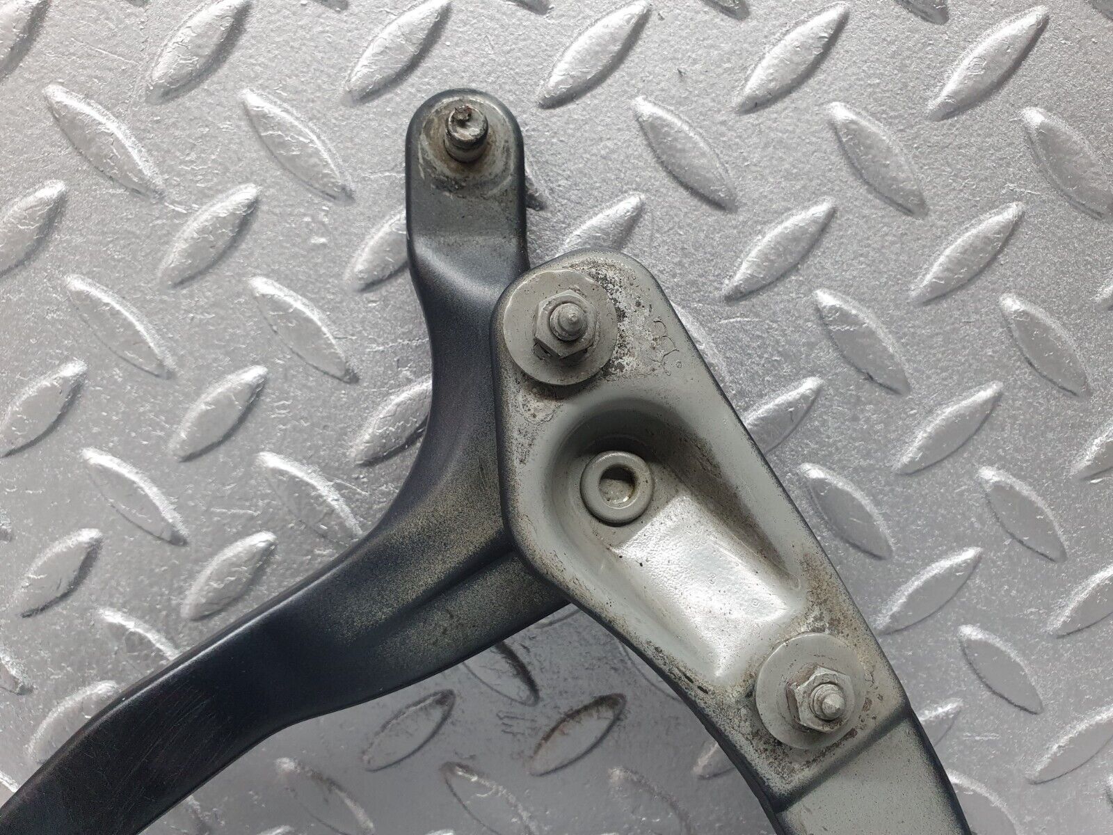 41874 Mercedes-Benz W202 C200 Bonnet Hinge Left Side 2028800128