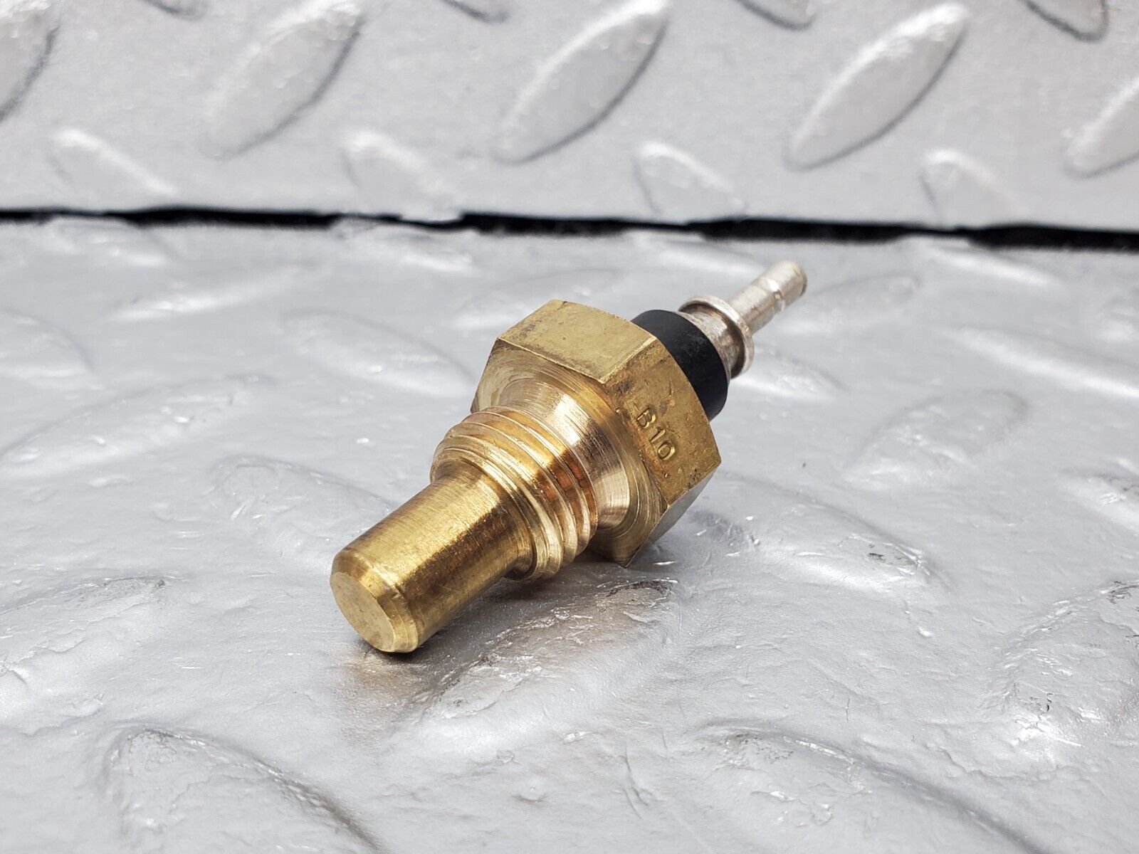 45342 Mercedes-Benz 280E M110.983 Coolant Temperature Sensor FAE 32220