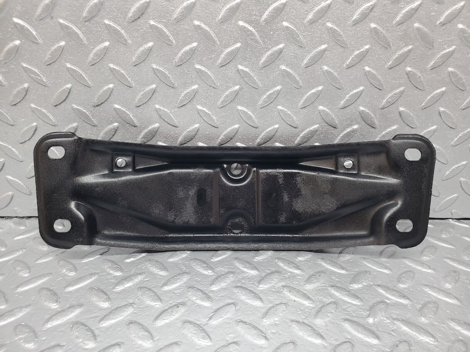 45911 Mercedes-Benz W126 420SE Gearbox Mount Bracket