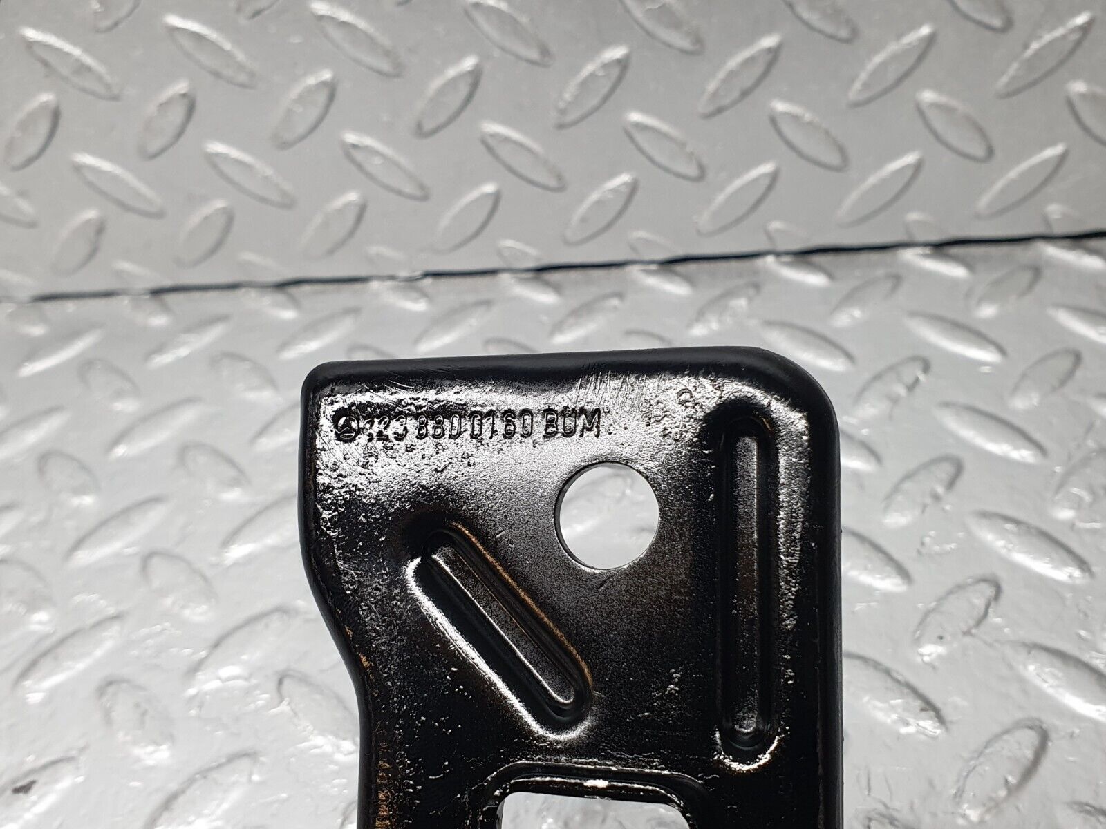 44069 Mercedes-Benz C123 230CE Coupe Bonnet Safety Latch