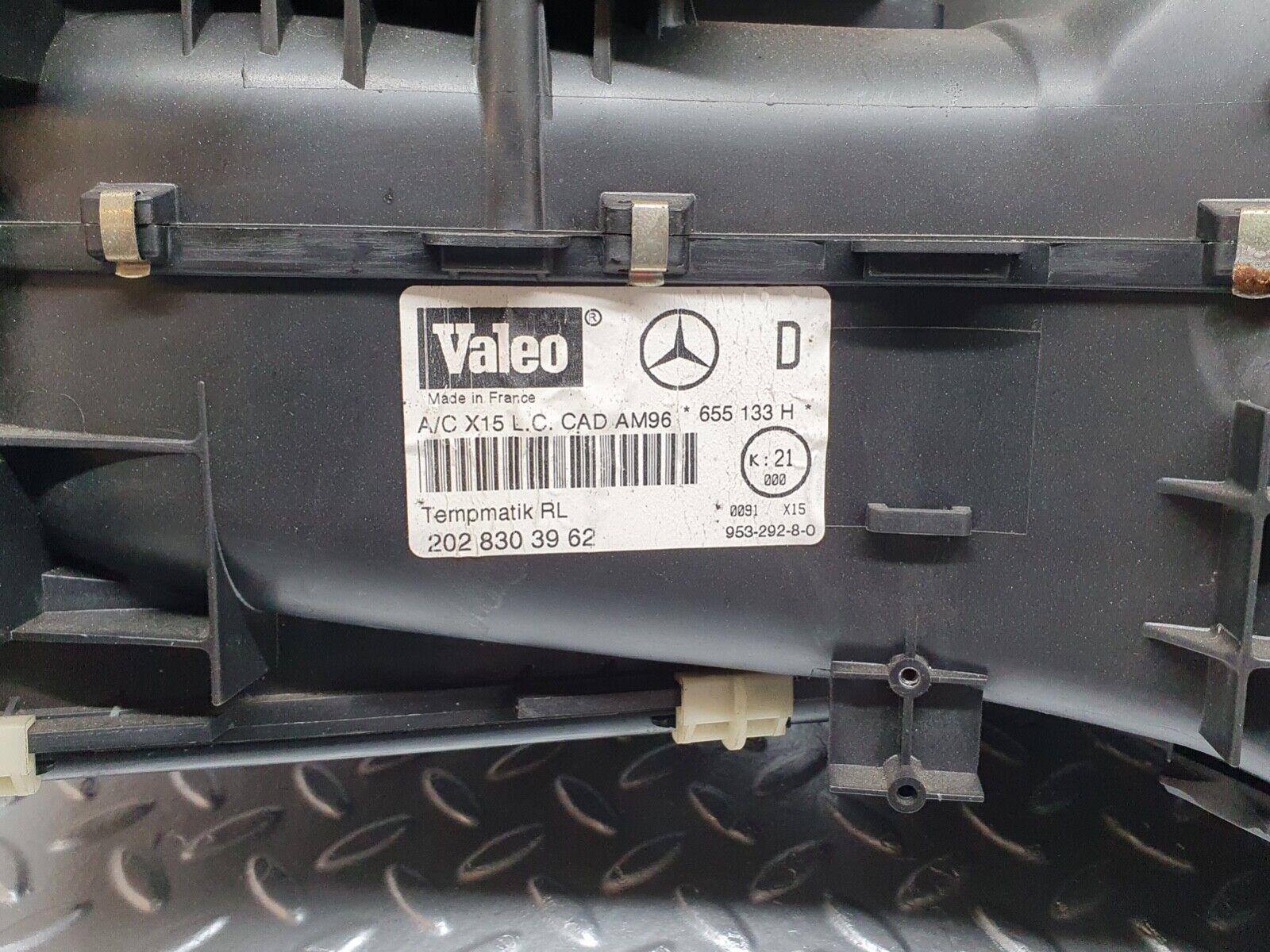 41995 Mercedes-Benz W202 C200 Heater Box Blower Housing Valeo 2028303962