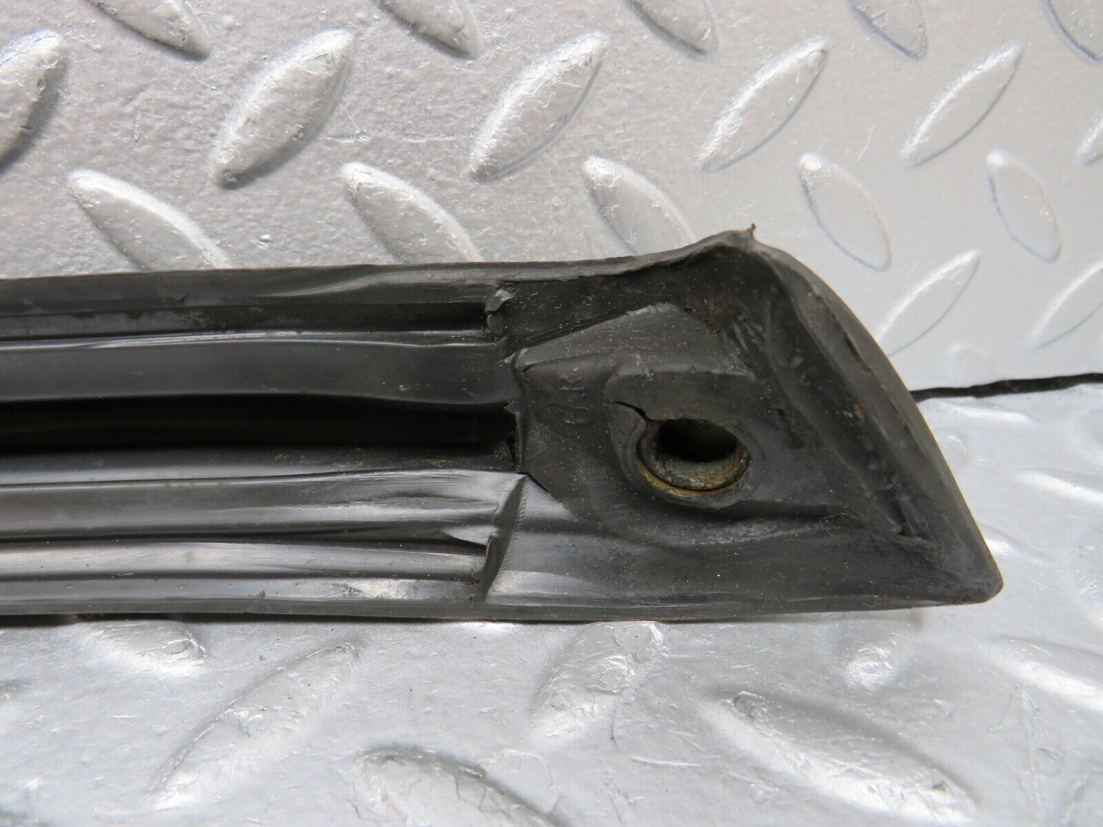 35628 Mercedes-Benz R107 280SL Rear Bumper Rubber