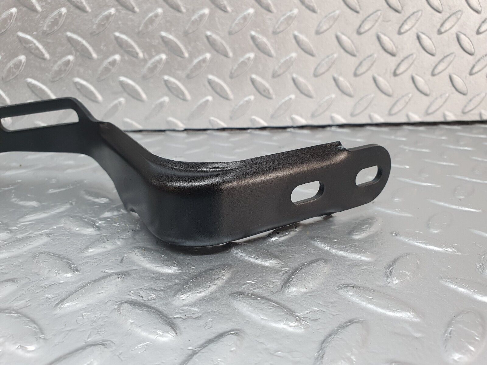 42843 Mercedes-Benz W201 190 2.0L Exhaust Bracket