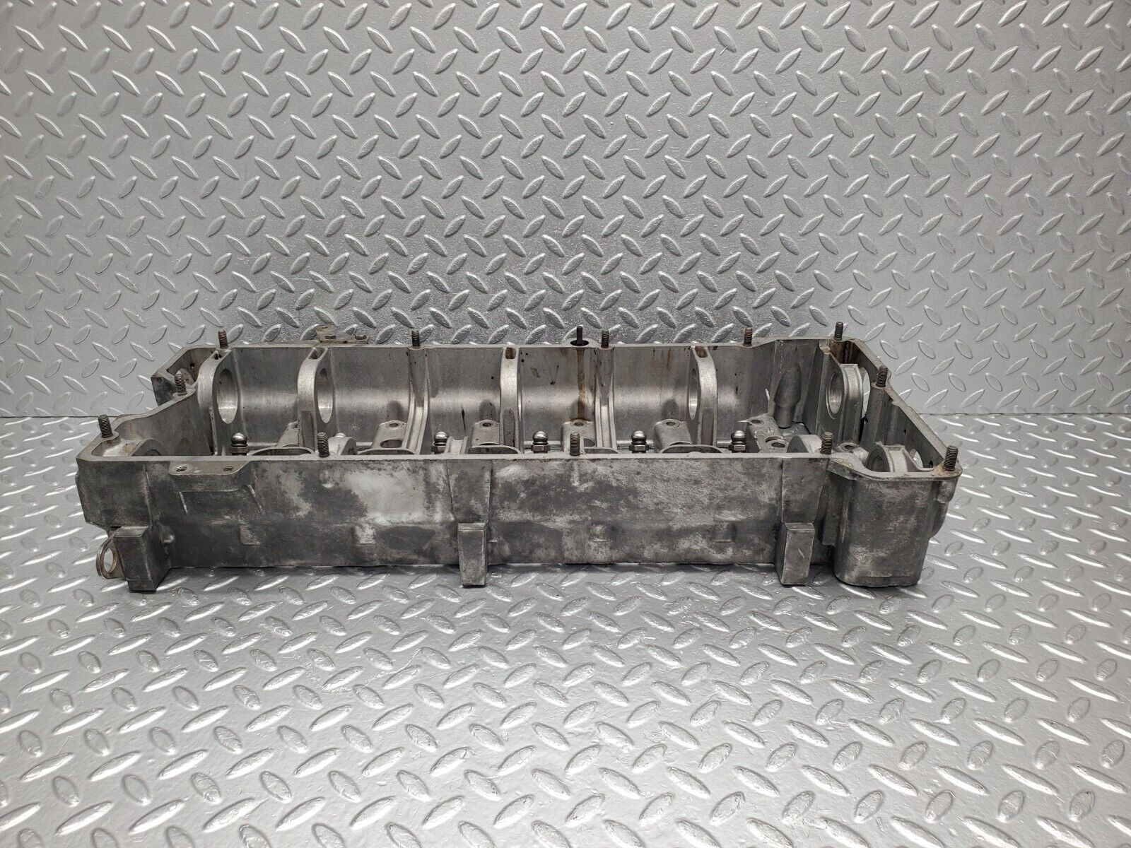 46709 Mercedes-Benz C123 280CE Coupe Camshaft Bearing Casing 1100163304