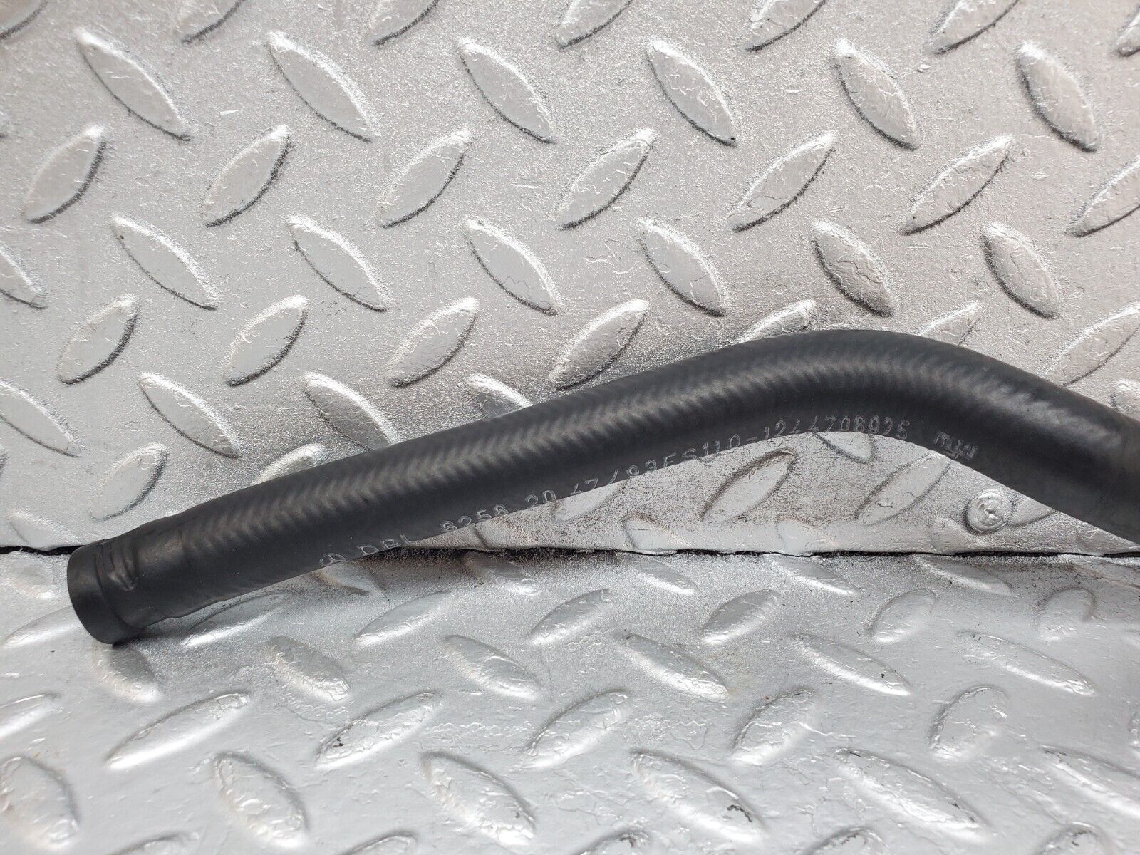 44748 Mercedes-Benz W124 220E Fuel Tank Fuel Filter Hose Pipe 1244706975