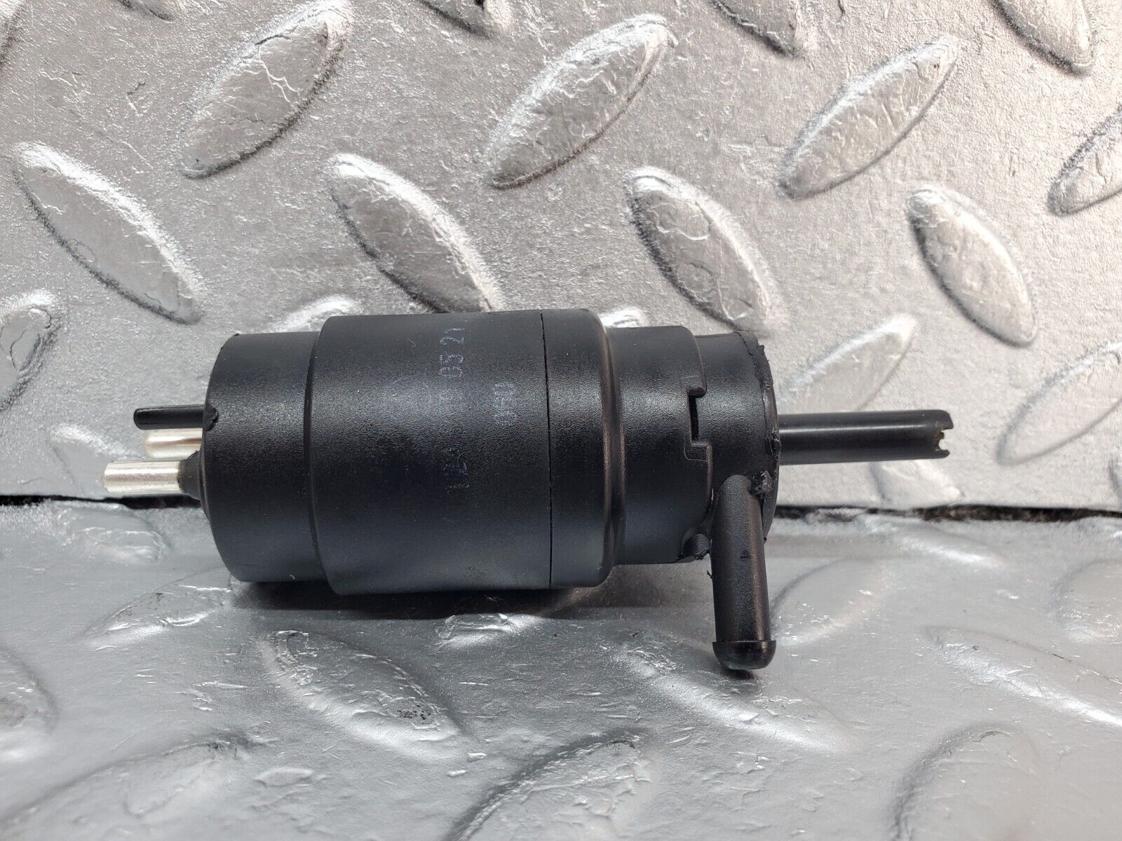 45227 Mercedes-Benz R129 300SL Coupe Windscreen Washer Pump 1248690521