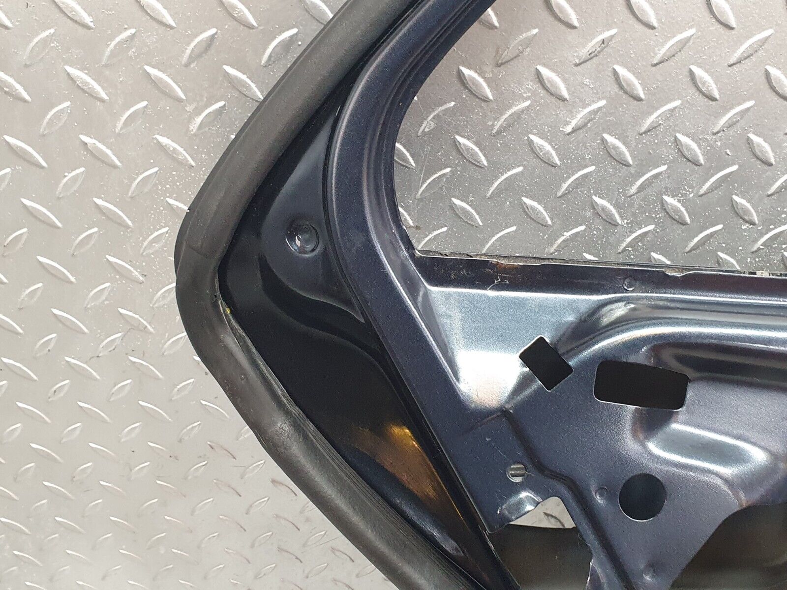 41833 Mercedes-Benz W202 C200 Rear Left Door