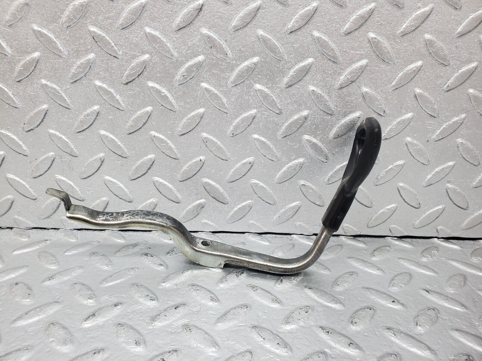 44413 Mercedes-Benz W123 280E Front Right Seat Side Height Adjust Handle