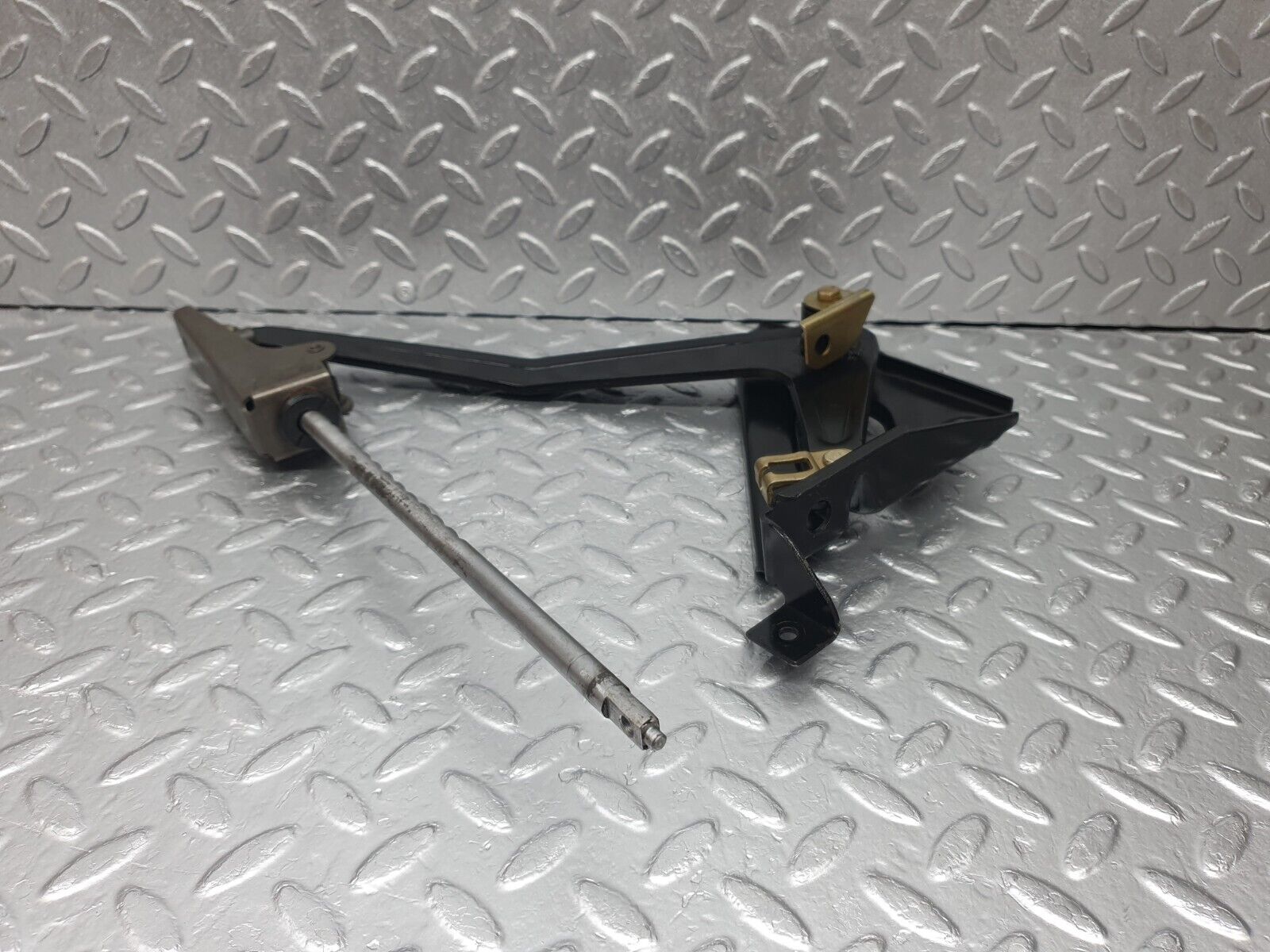 43930 Mercedes-Benz C123 230CE Coupe Handbrake Regulator