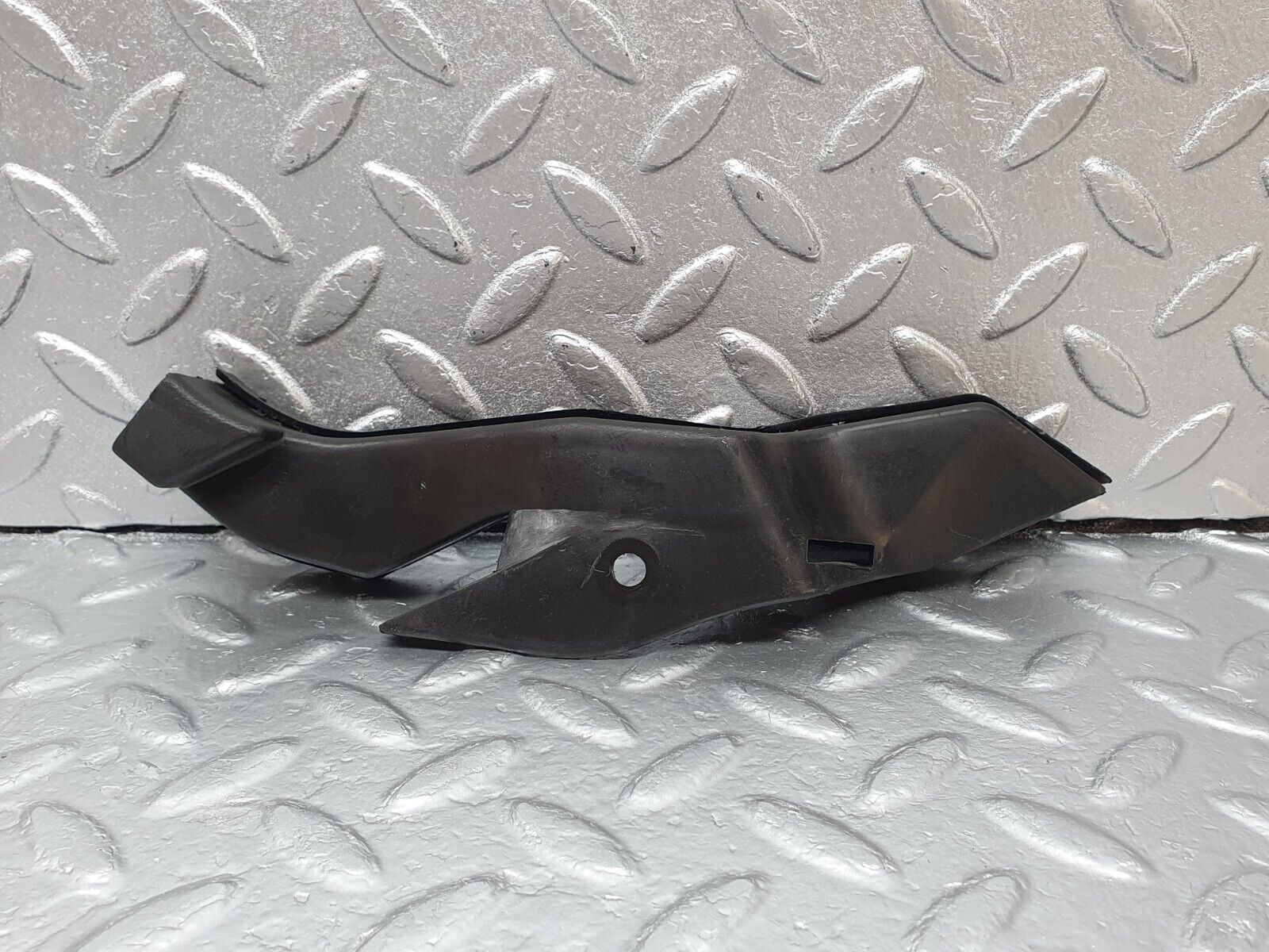 42532 Mercedes-Benz R129 320SL Coupe Boot Cable Channel 1298213536 1298213636