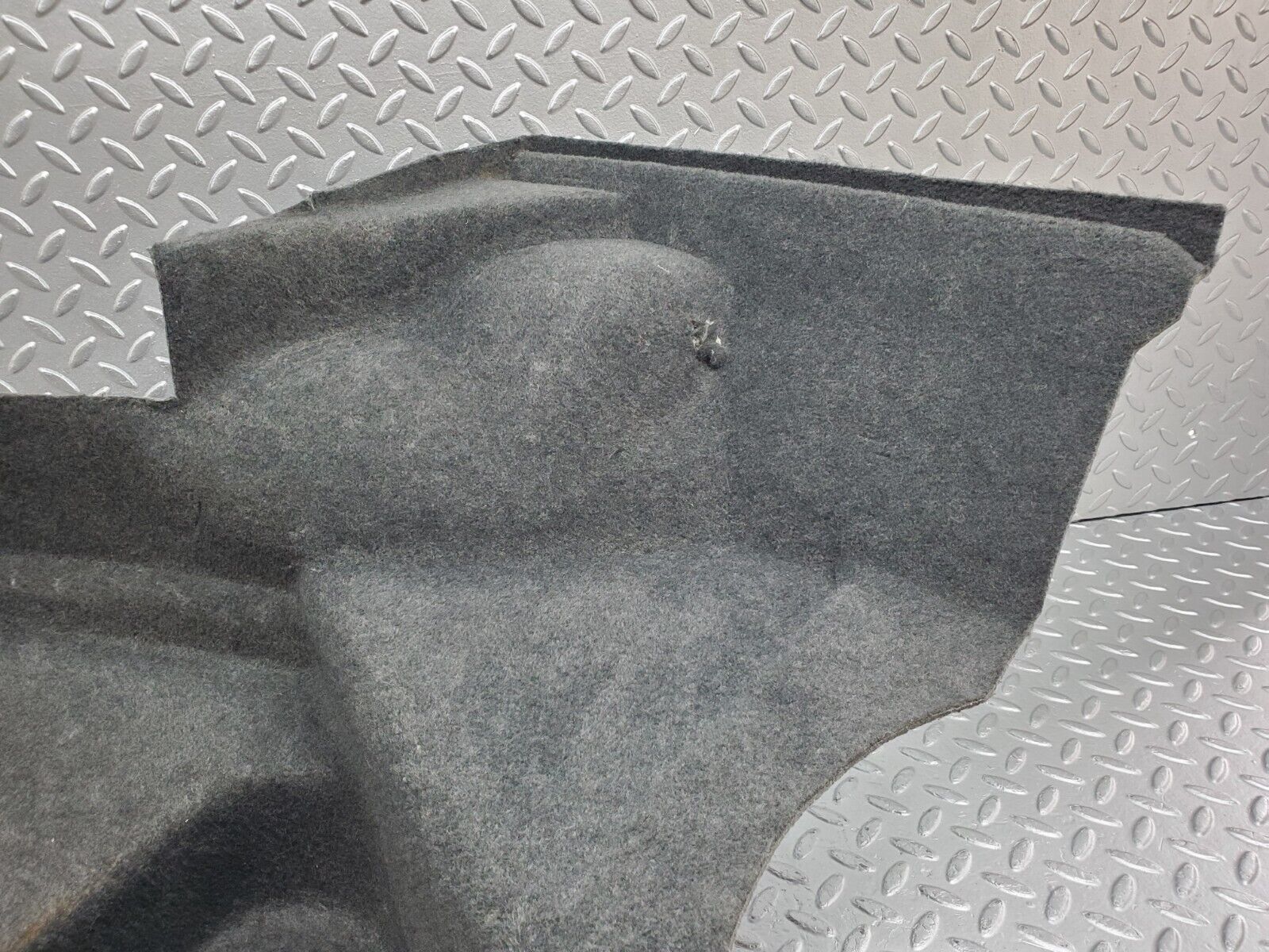 44697 Mercedes-Benz W124 220E Trunk Panel Cover Right 1246935433