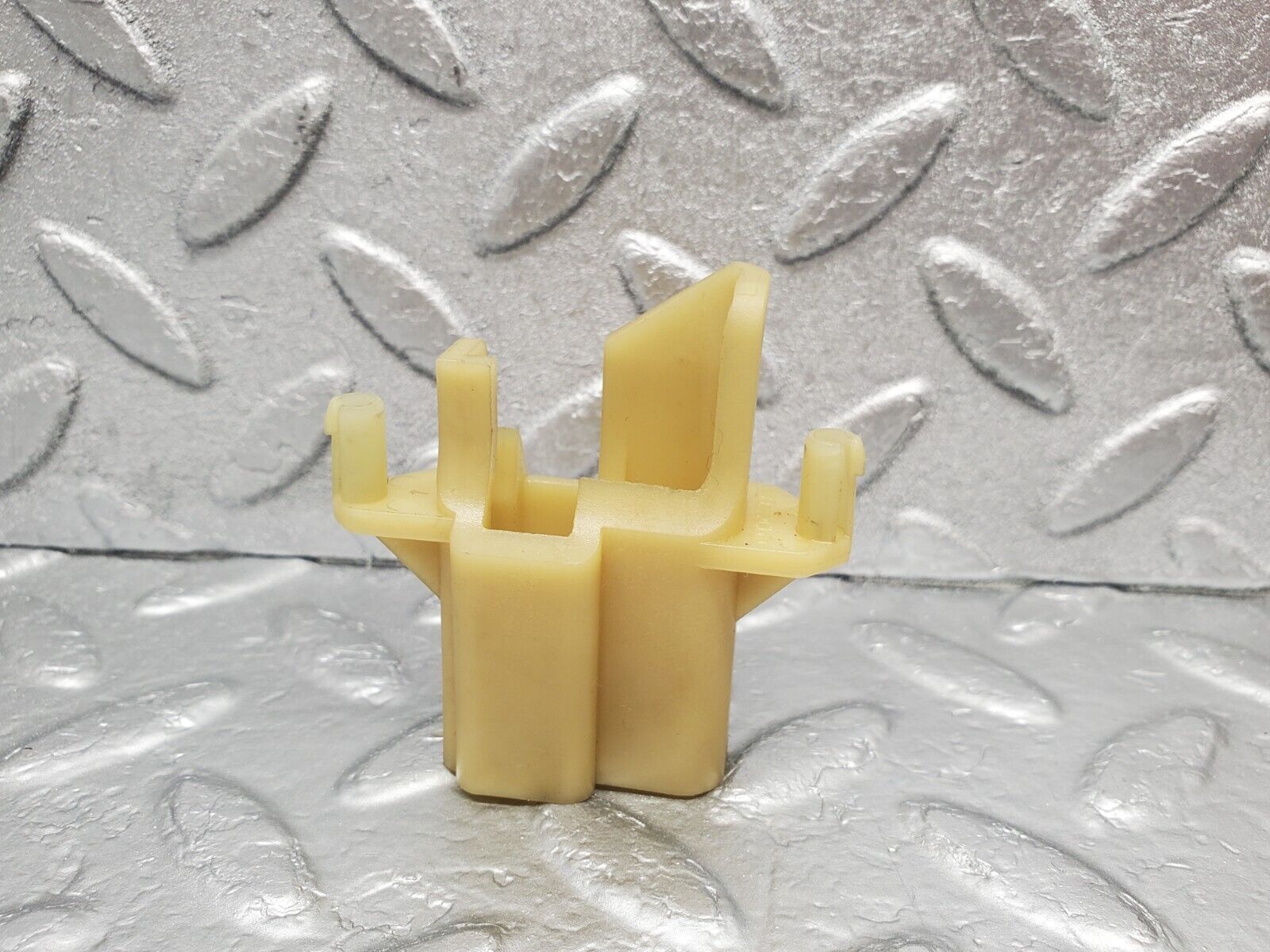 46301 Mercedes-Benz W124 280E Automatic Gearbox Support Bracket 722.433 2012770240 1232770840