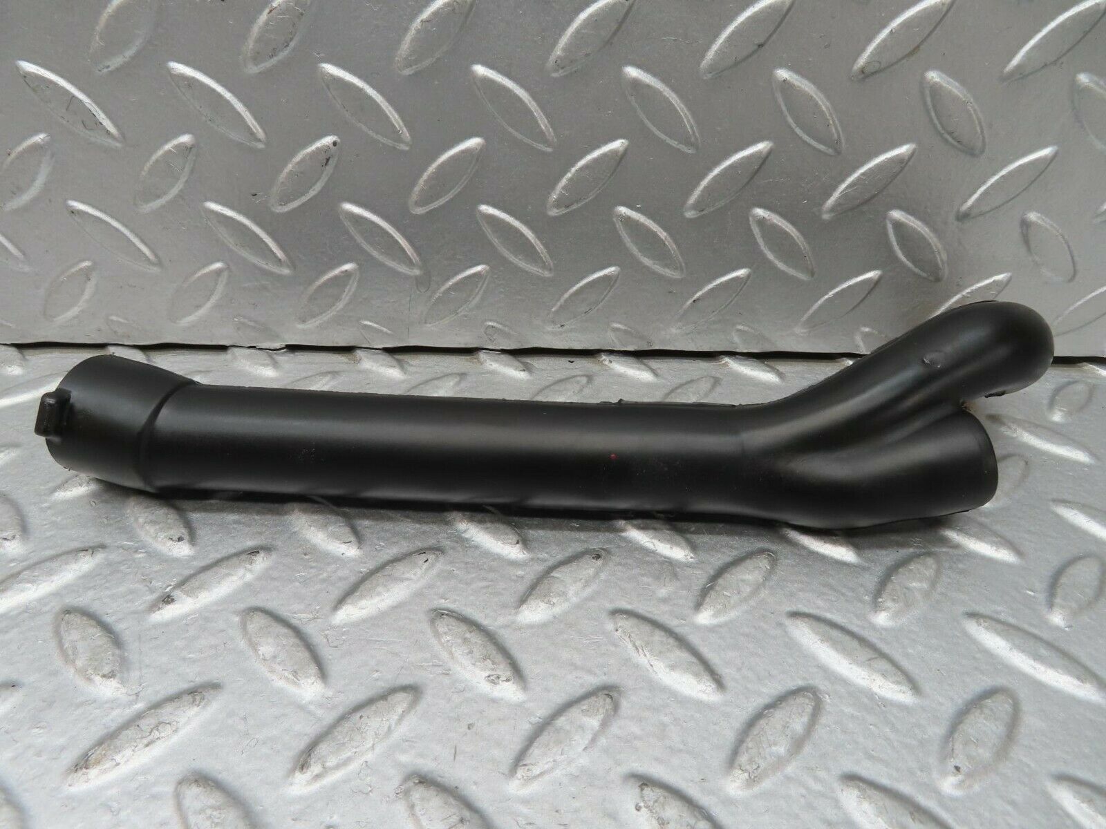 15685 Mercedes-Benz R107 450SL Air Intake Breather Hose 1160940682