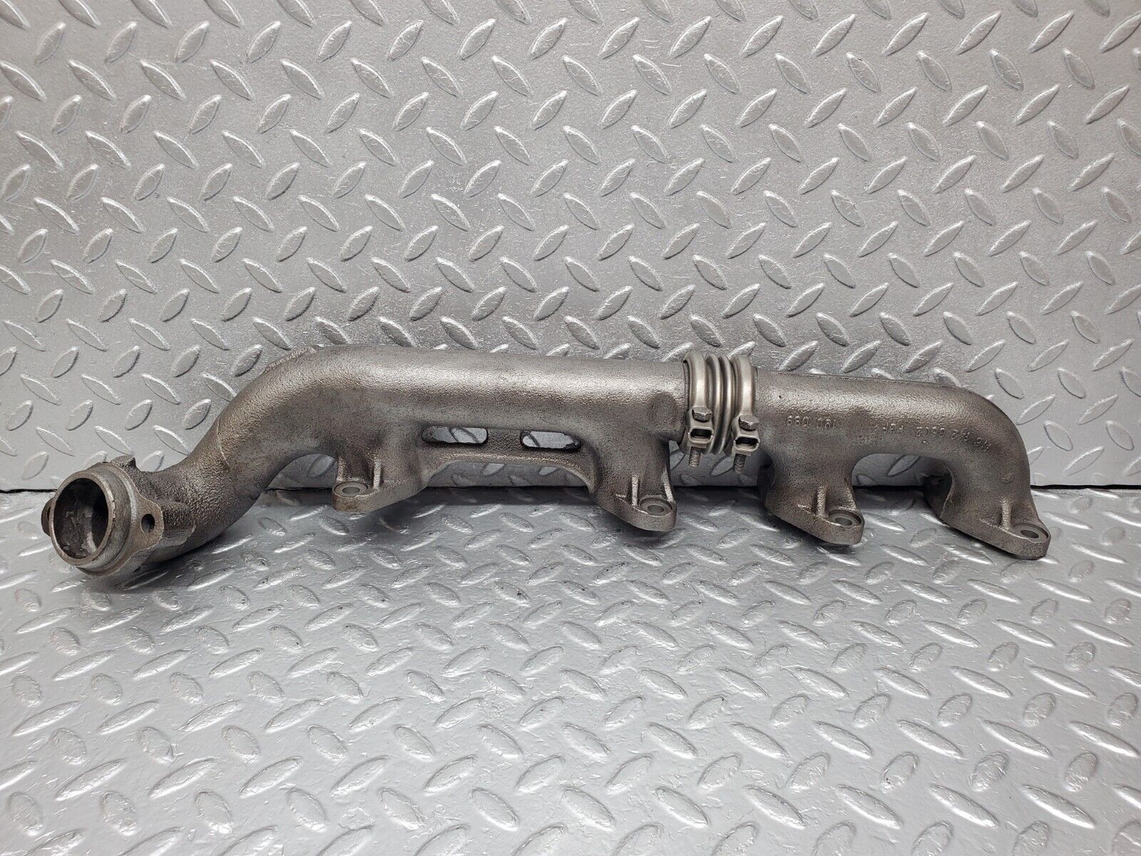 45918 Mercedes-Benz W126 420SE Exhaust Manifold Right 1161422402 1161420602