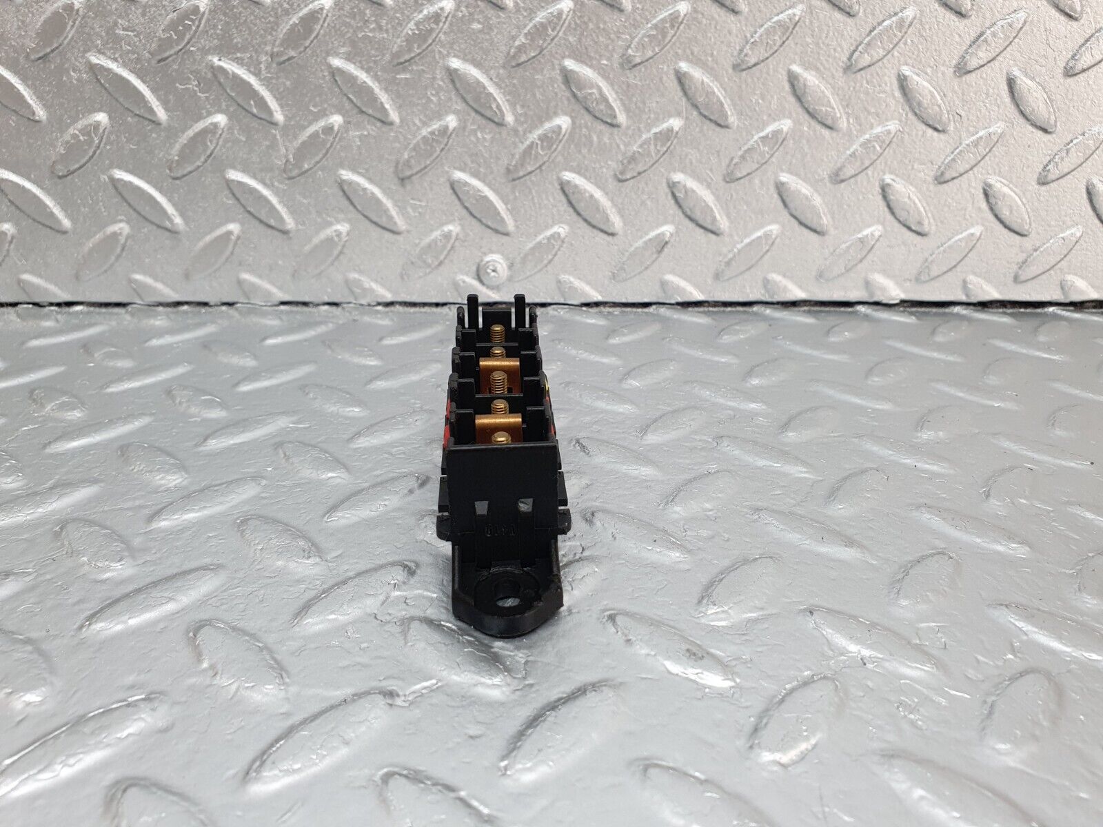 42953 Mercedes-Benz W201 190 2.0L Cable Connector 2015400669