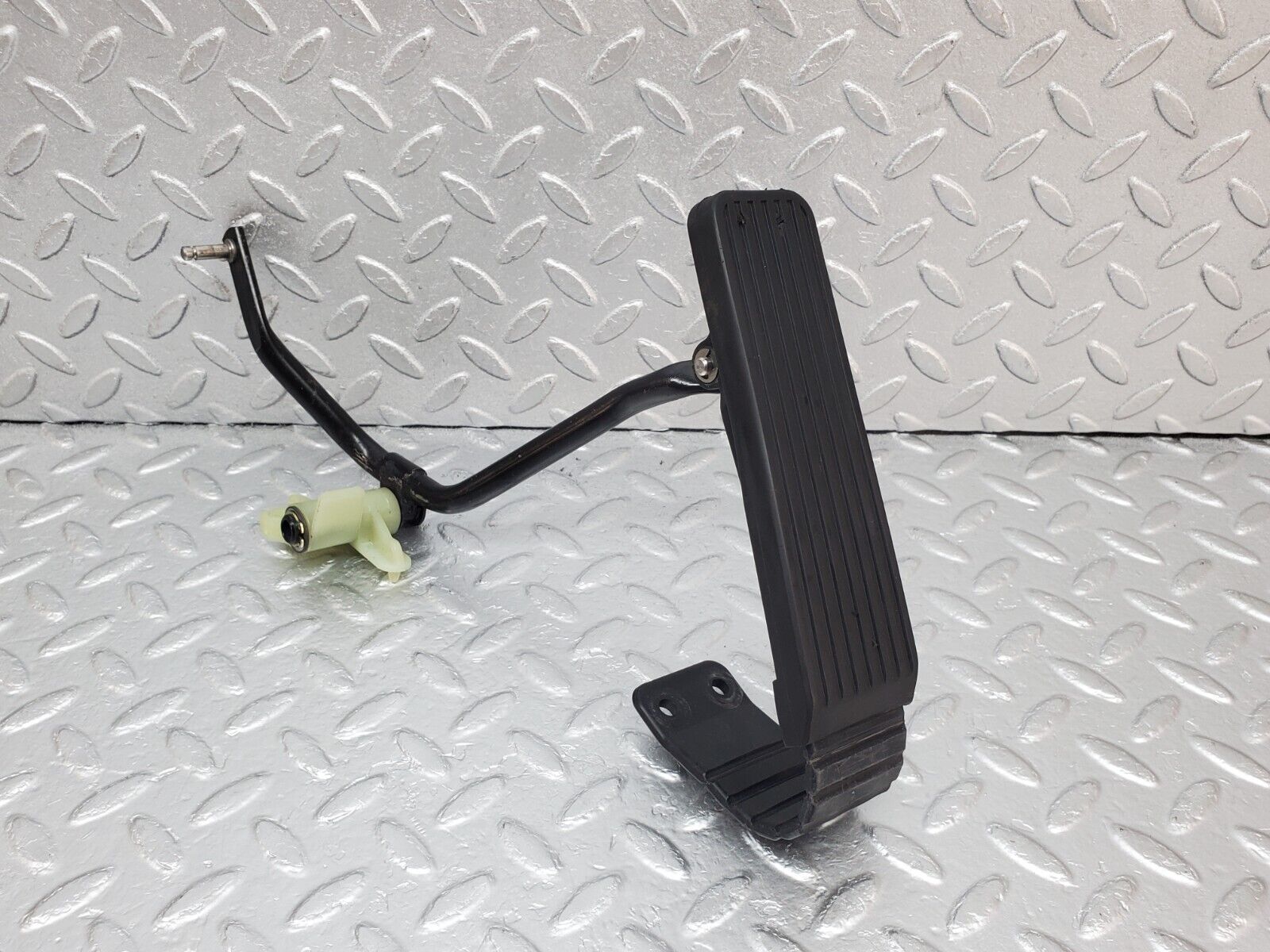 45075 Mercedes-Benz R129 300SL Coupe Accelerator Pedal With Linkage 2013010218 1293010082