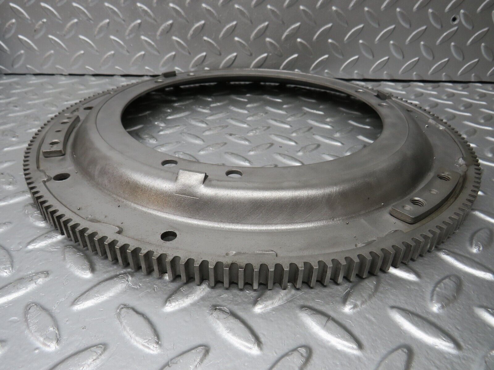 33095 Mercedes-Benz C107 R107 350 V8 Flywheel Starter Ring