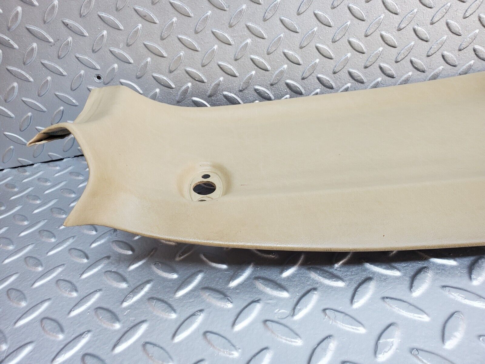 45700 Mercedes-Benz W126 420SE Headlining Roof Panel Beige