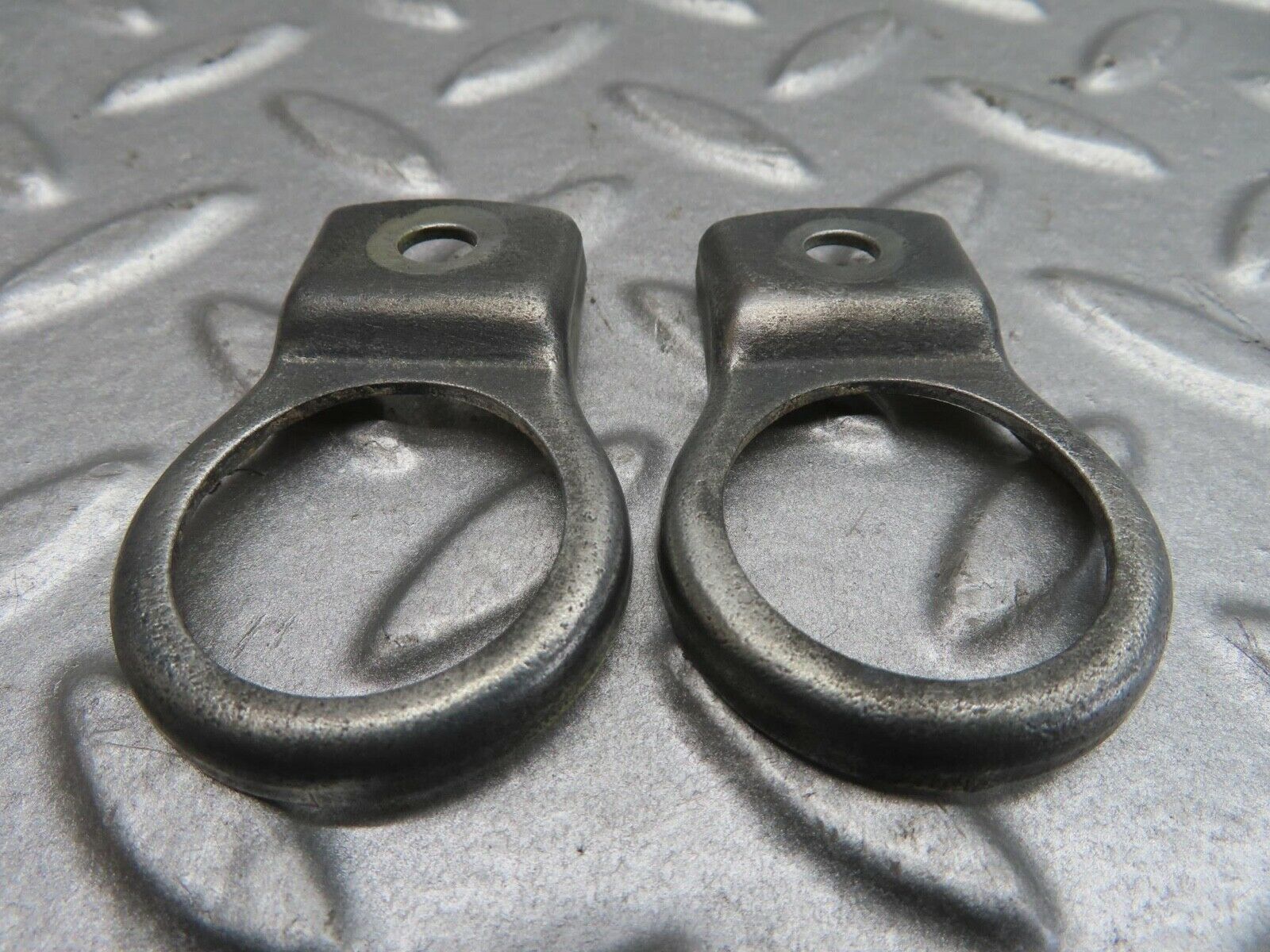 13755 Mercedes-Benz R107 450SL Fuel Injector Bracket