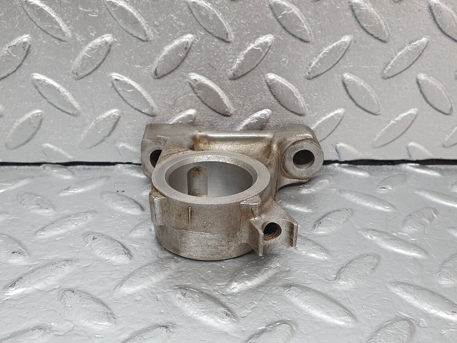 43794 Mercedes-Benz C126 380SEC Coupe Camshaft Tower Bearing 1160513610