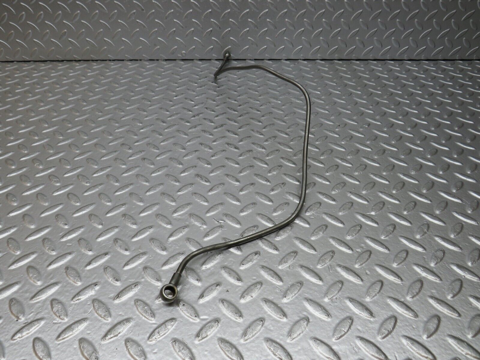 32837 Mercedes-Benz C107 R107 350 V8 Oil Pipe Hose