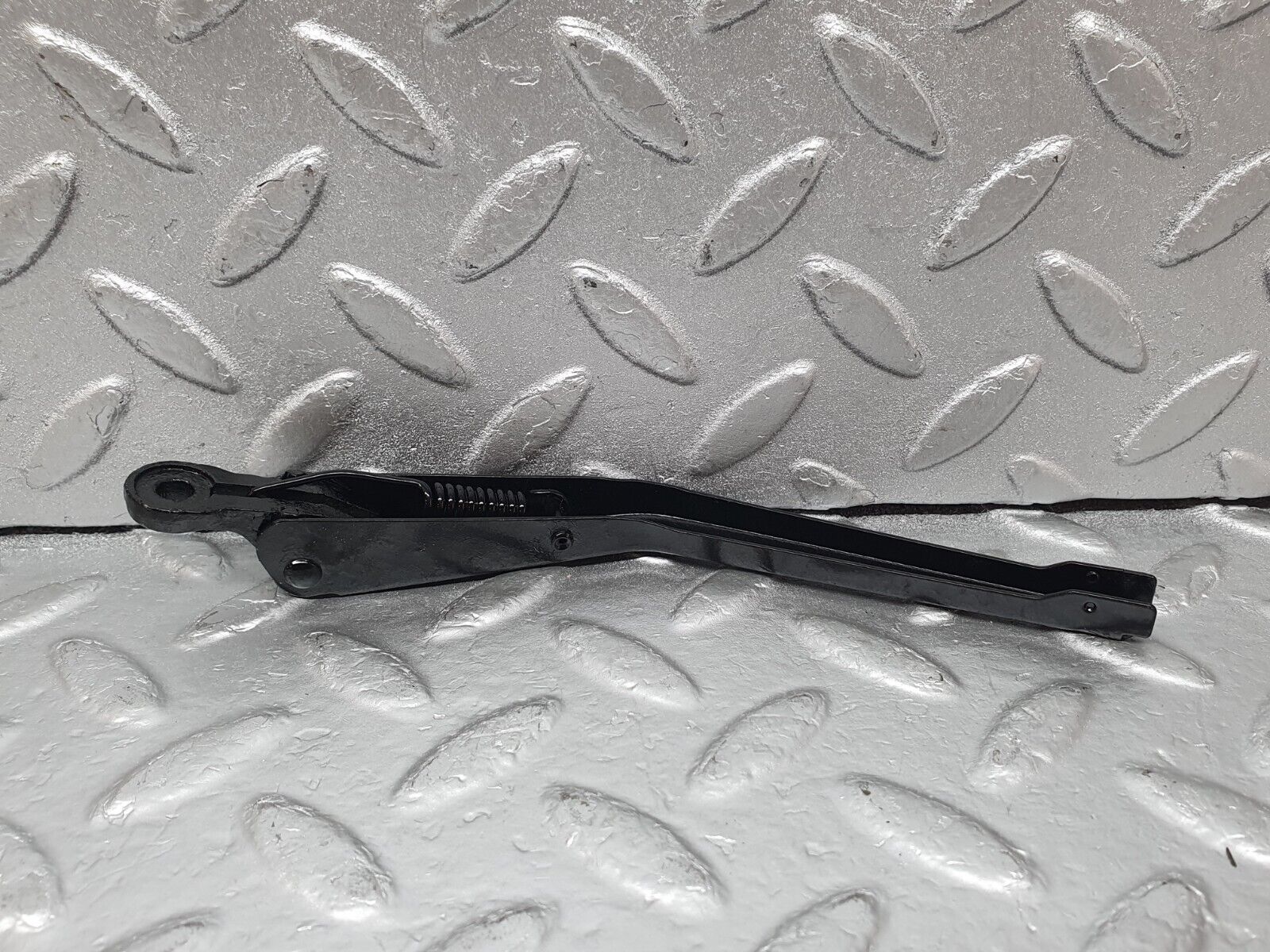 44078 Mercedes-Benz C123 230CE Coupe Headlight Wiper Arm Left Side