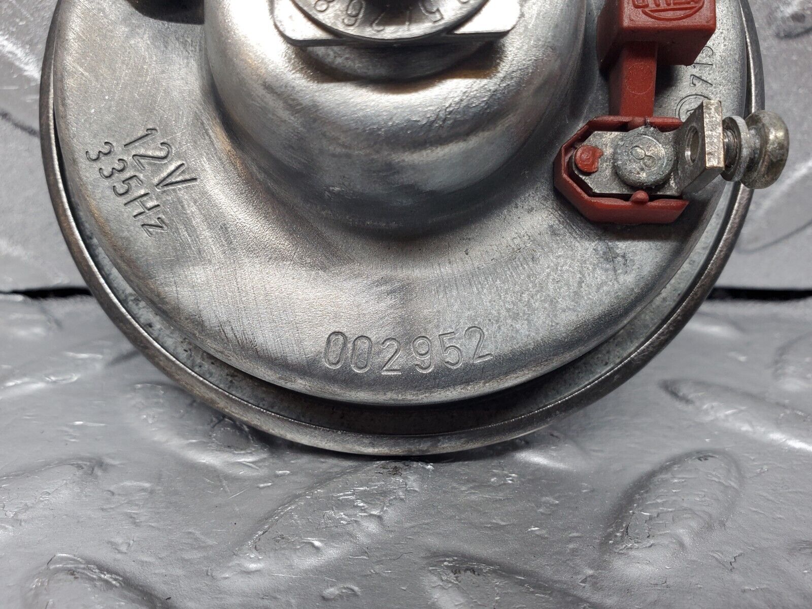 45739 Mercedes-Benz W126 420SE Horn HELLA 002952