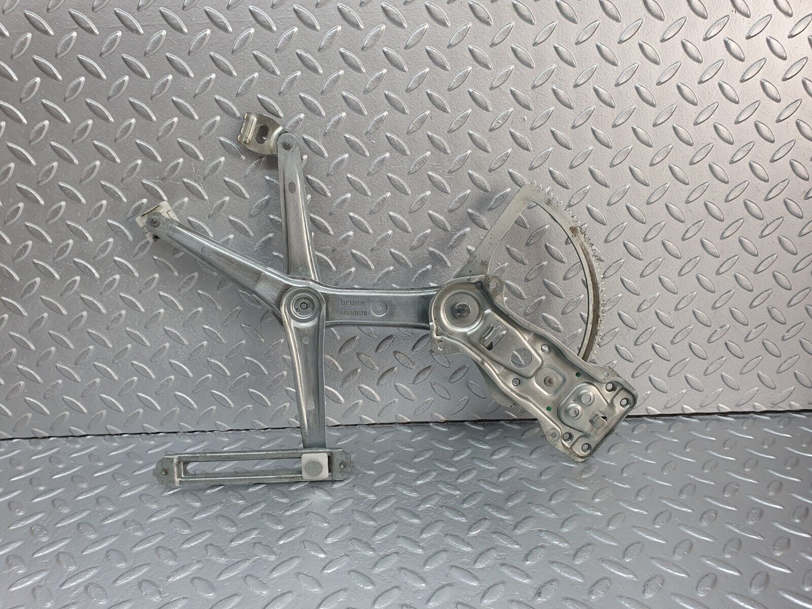 41938 Mercedes-Benz W202 C200 Front Left Power Window Regulator