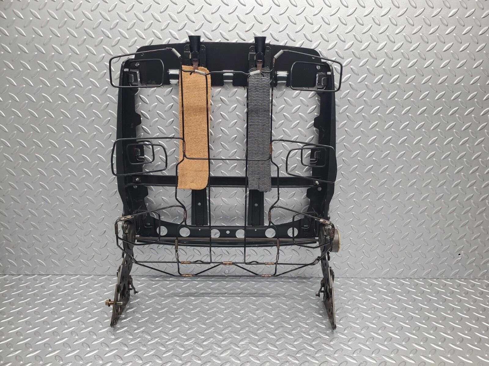 46681 Mercedes-Benz C123 280CE Coupe Front Left Seat Backrest