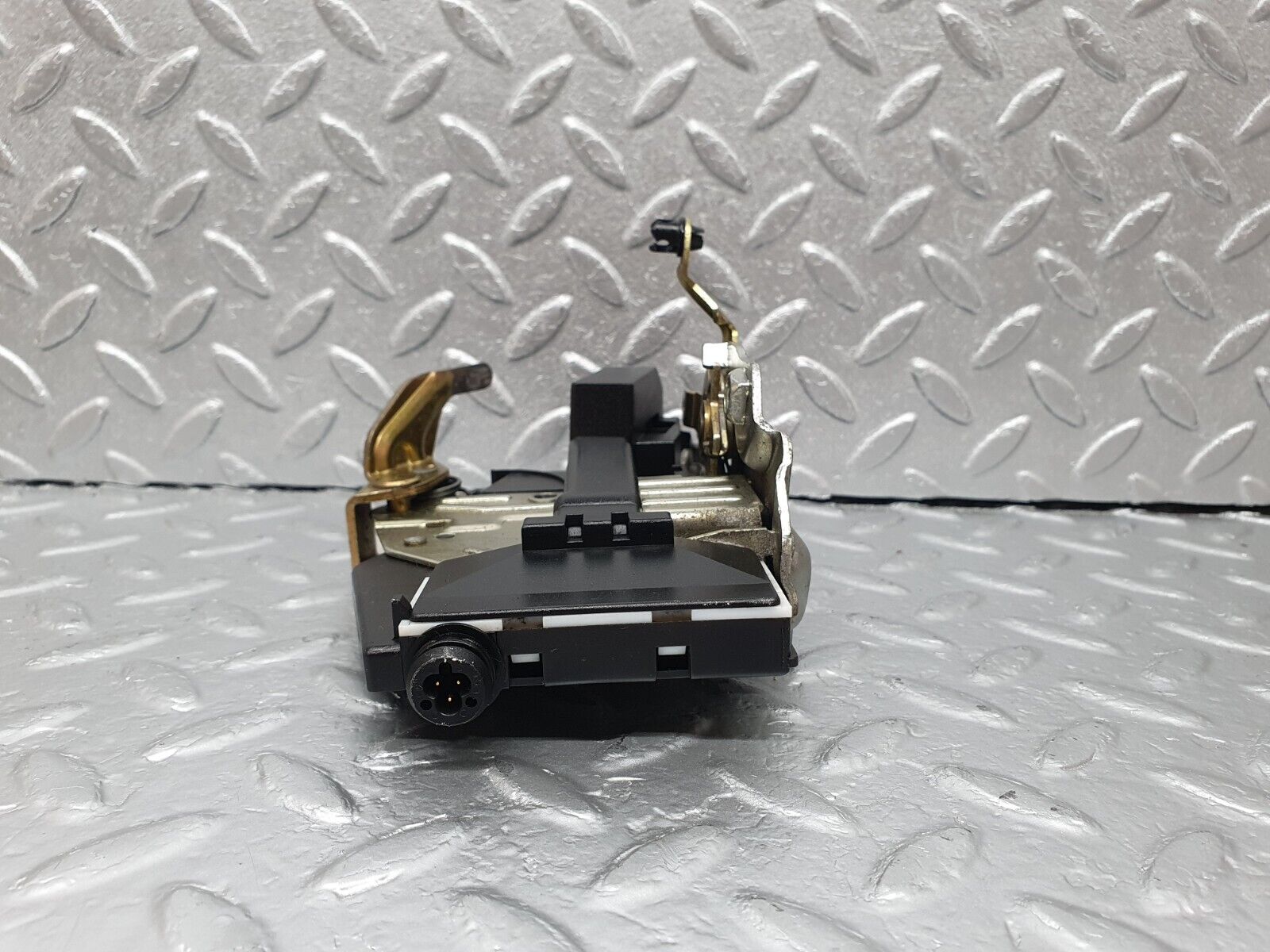42219 Mercedes-Benz R129 320SL Coupe Right Door Lock Mechanism