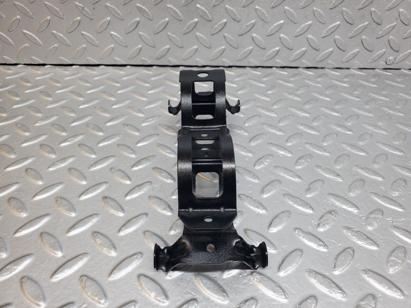 44728 Mercedes-Benz W124 220E Fuel Pump Fuel Filter Bracket Holder