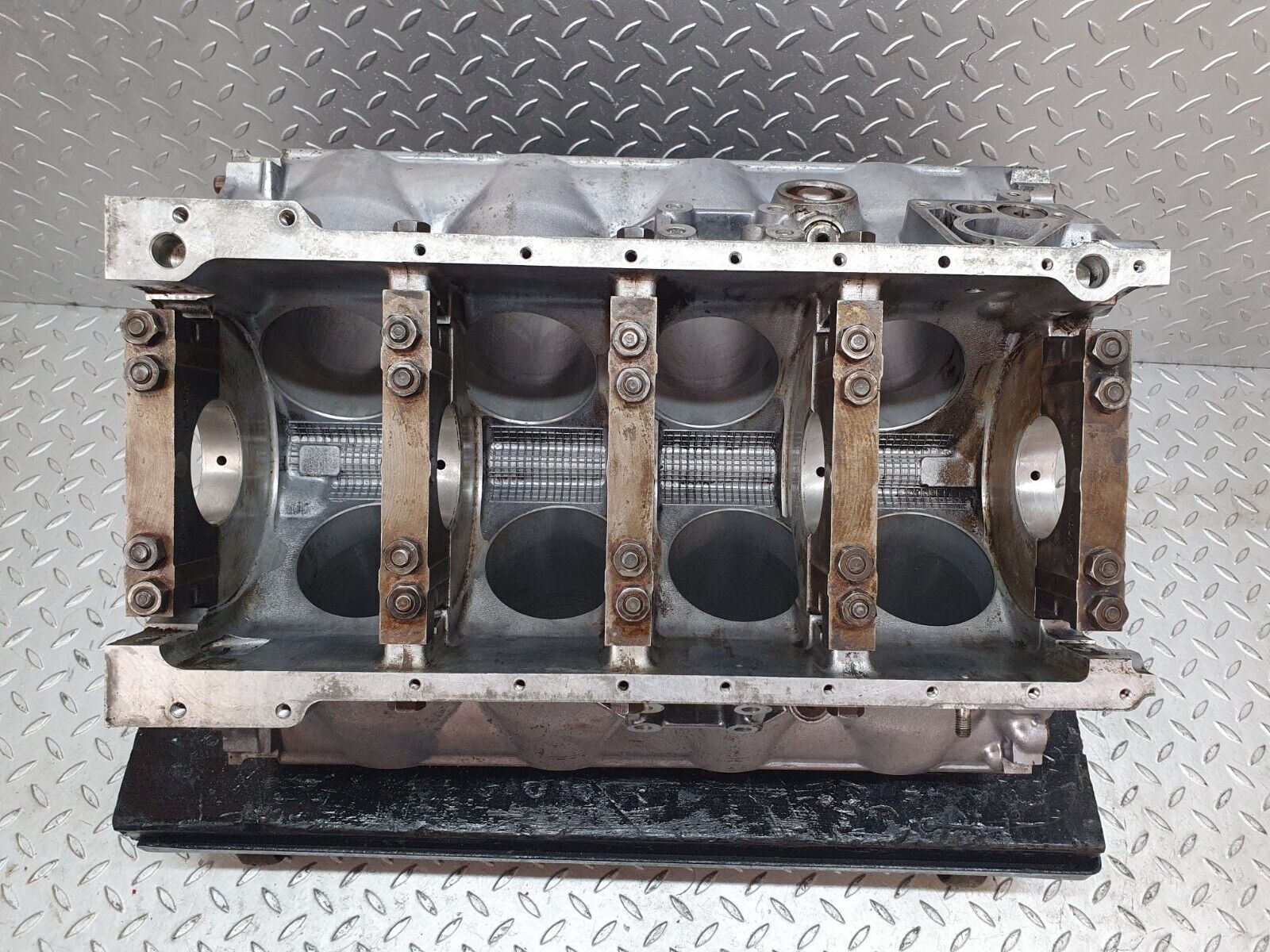 43842 Mercedes-Benz C126 380SEC Coupe Engine Block 116.963 1160111201