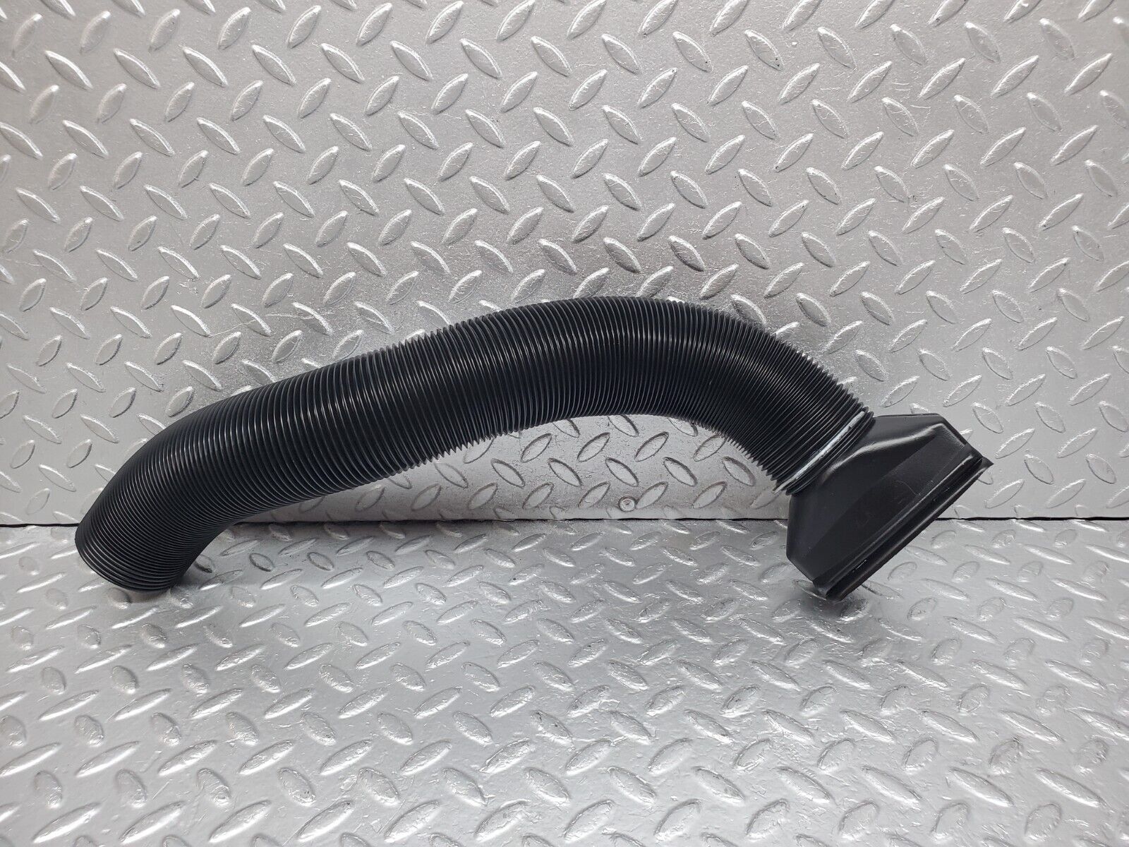 44834 Mercedes-Benz W124 220E Air Duct Pipe Hose Left Side 1248310846