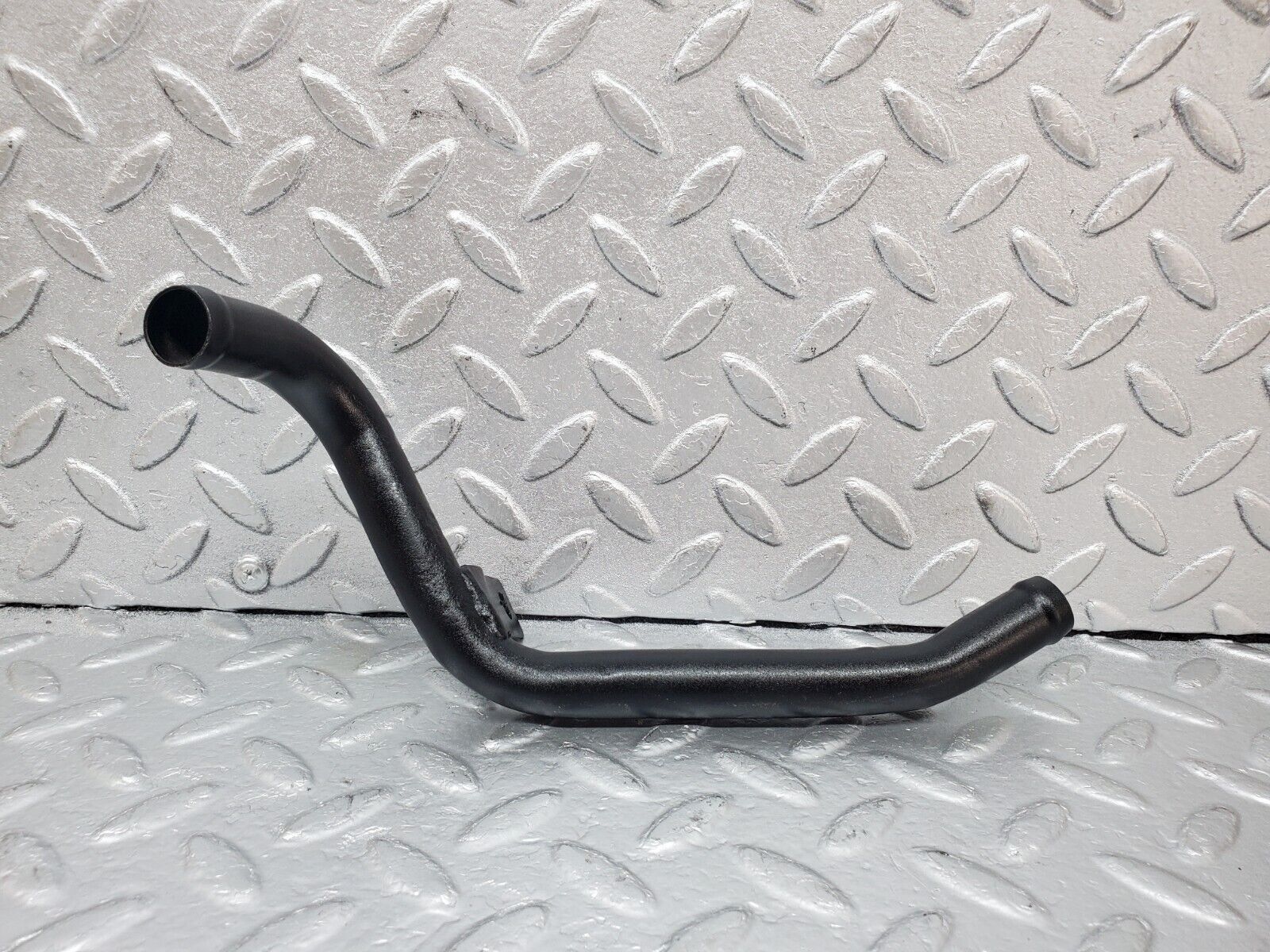 44820 Mercedes-Benz W124 220E Coolant Pipe