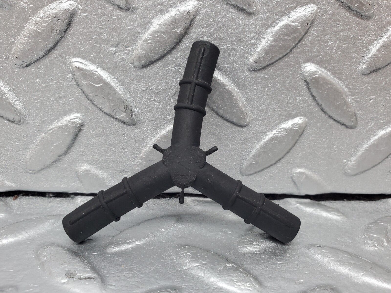 45450 Mercedes-Benz 280E M110.988 Vacuum Distributor Pipe Hose