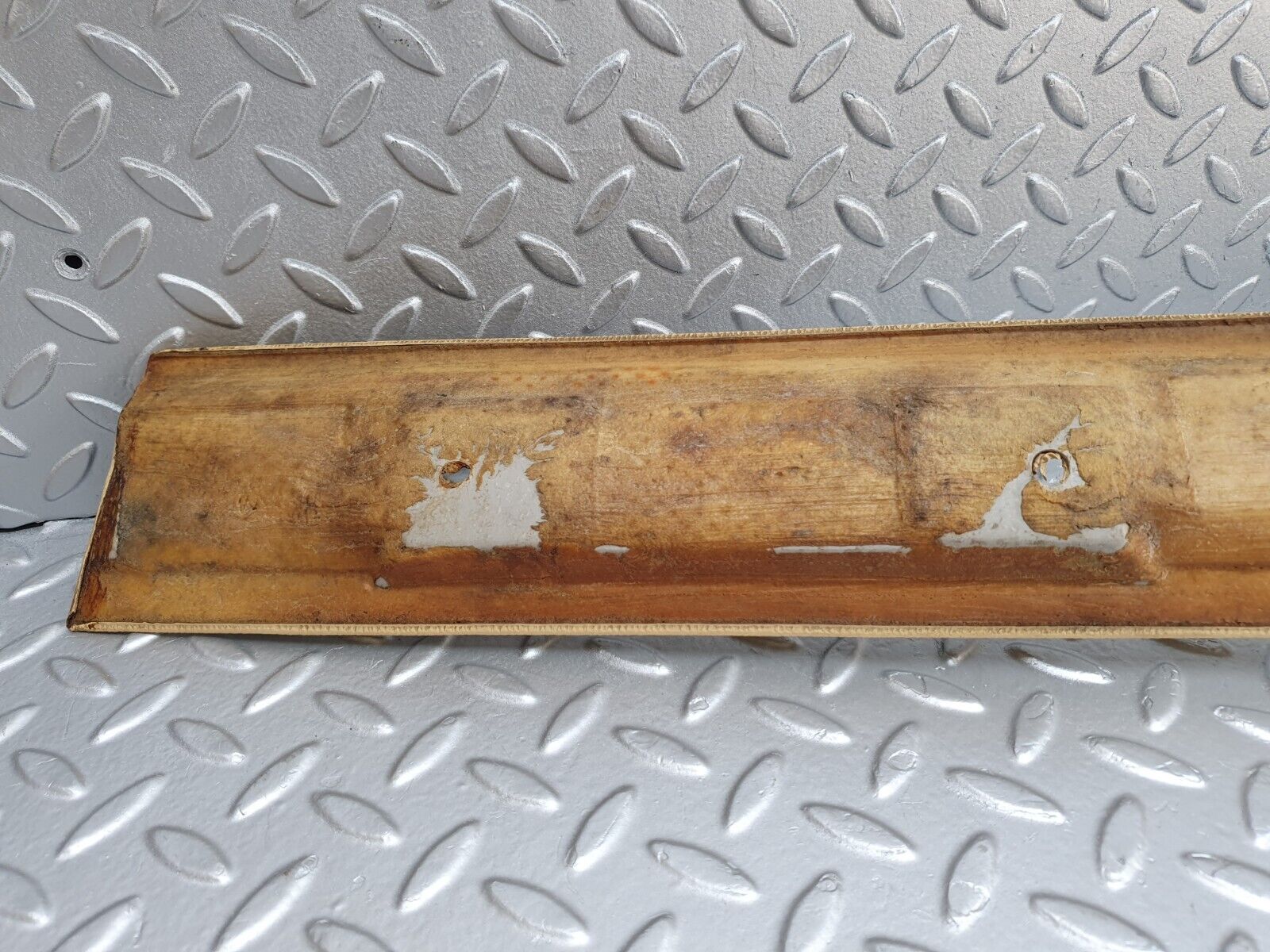 43049 Mercedes-Benz R107 Hardtop C Pillar Cover Right Side