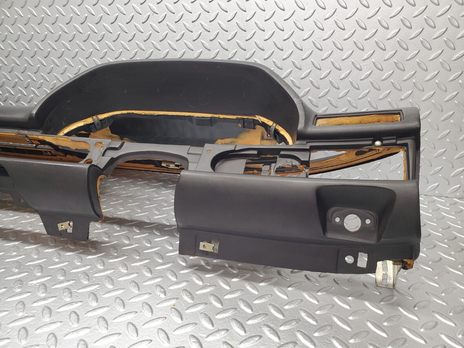 46020 Mercedes-Benz W126 420SE Dashboard Black