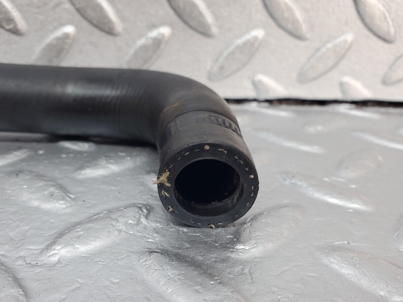 45687 Mercedes-Benz W126 420SE Heater Hose Pipe 1268320294