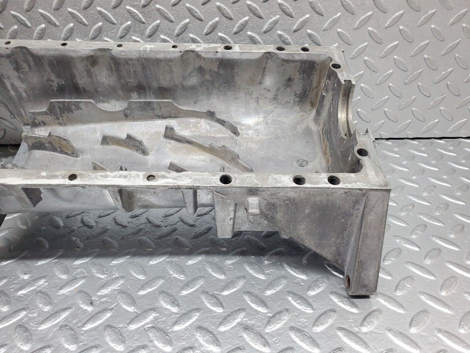 45456 Mercedes-Benz 280E M110.988 Oil Pan Oil Sump 1100140702