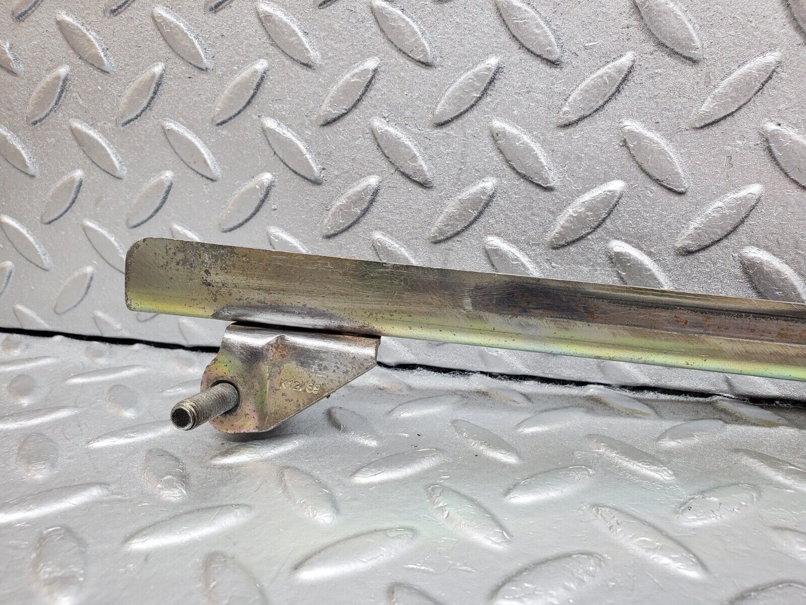 45242 Mercedes-Benz R129 300SL Coupe Left Door Front Window Channel