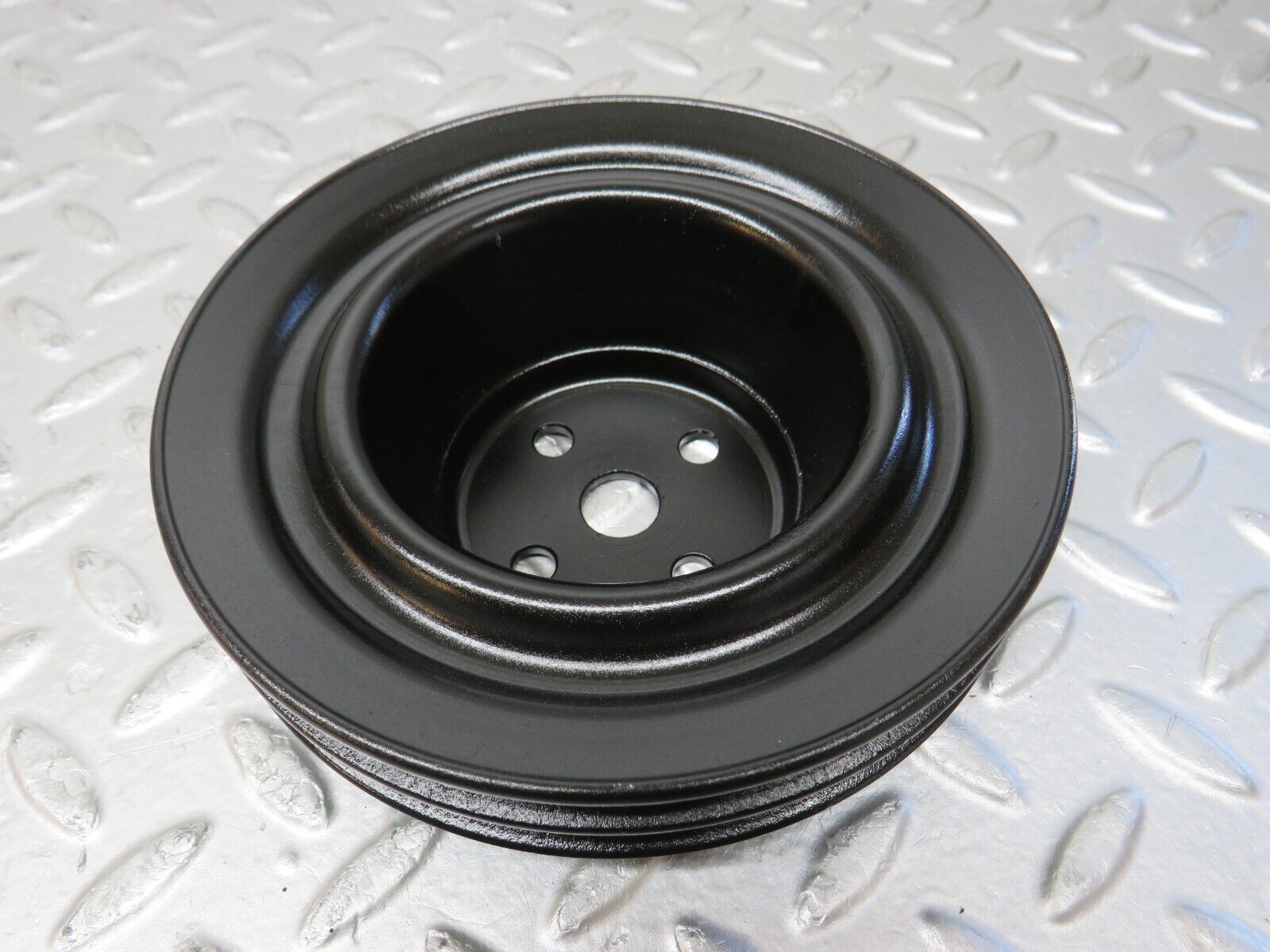 32863 Mercedes-Benz C107 R107 350 V8 Water Pump Pulley